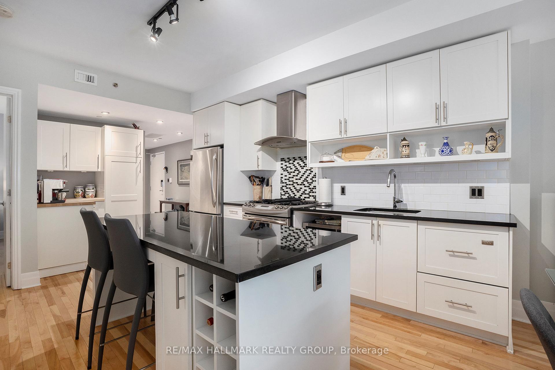 Photo 11 of Unit 105, 808 Bronson Avenue, Ottawa, Dows Lake — HOMEH
