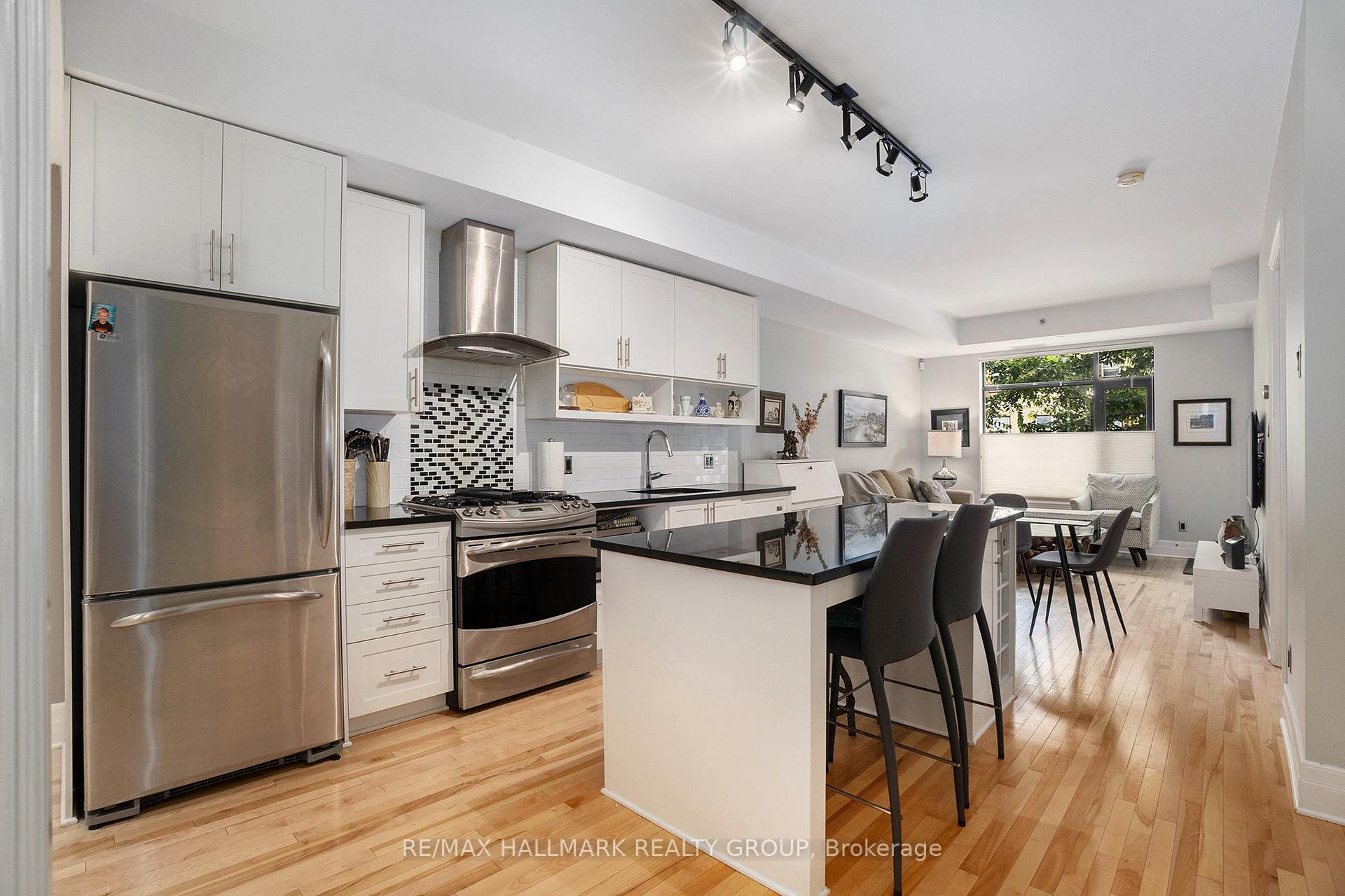 Photo 12 of Unit 105, 808 Bronson Avenue, Ottawa, Dows Lake — HOMEH