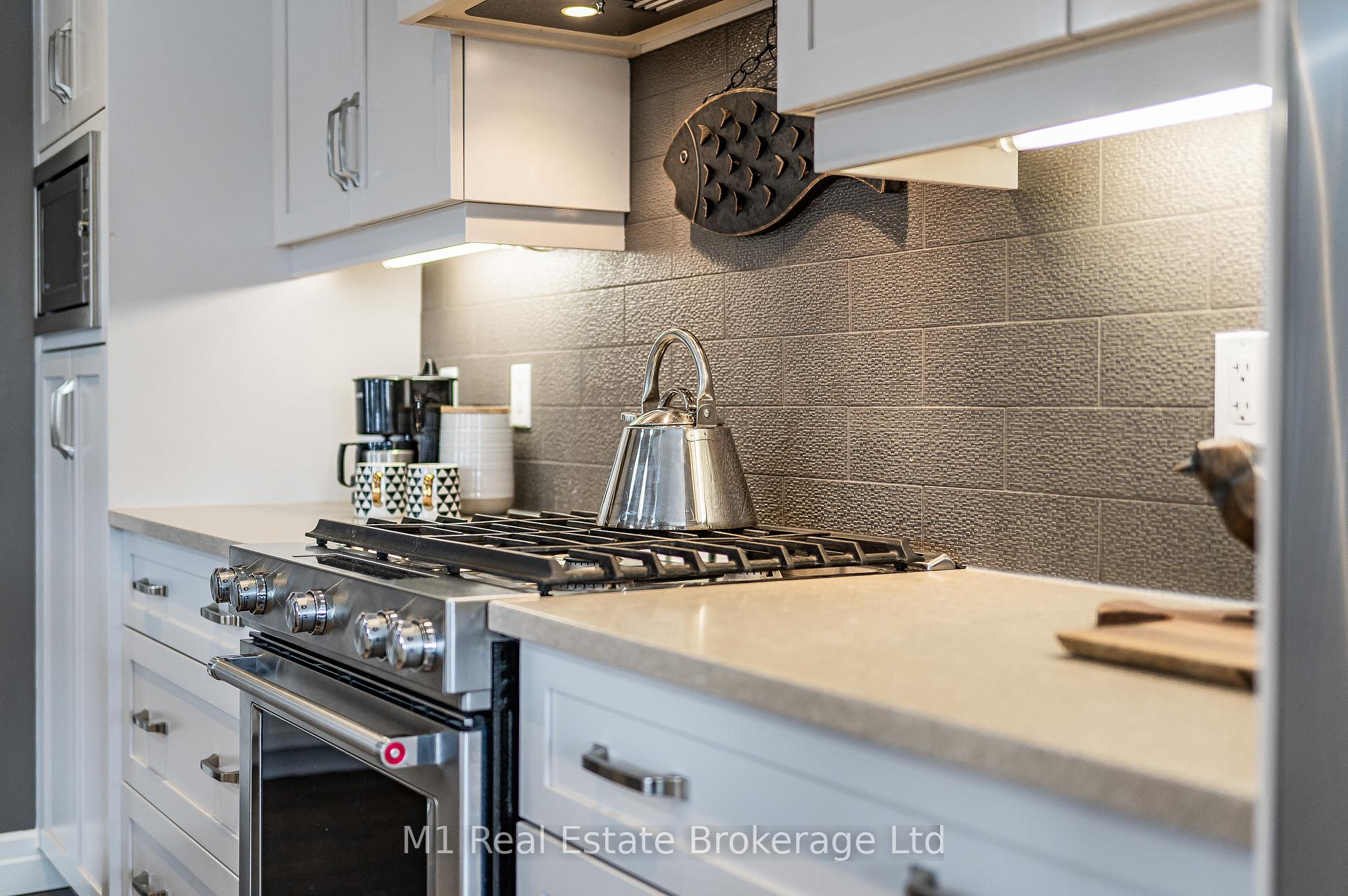 Photo 14 of Unit 62, 243 Grey Silo Road, Waterloo — HOMEH
