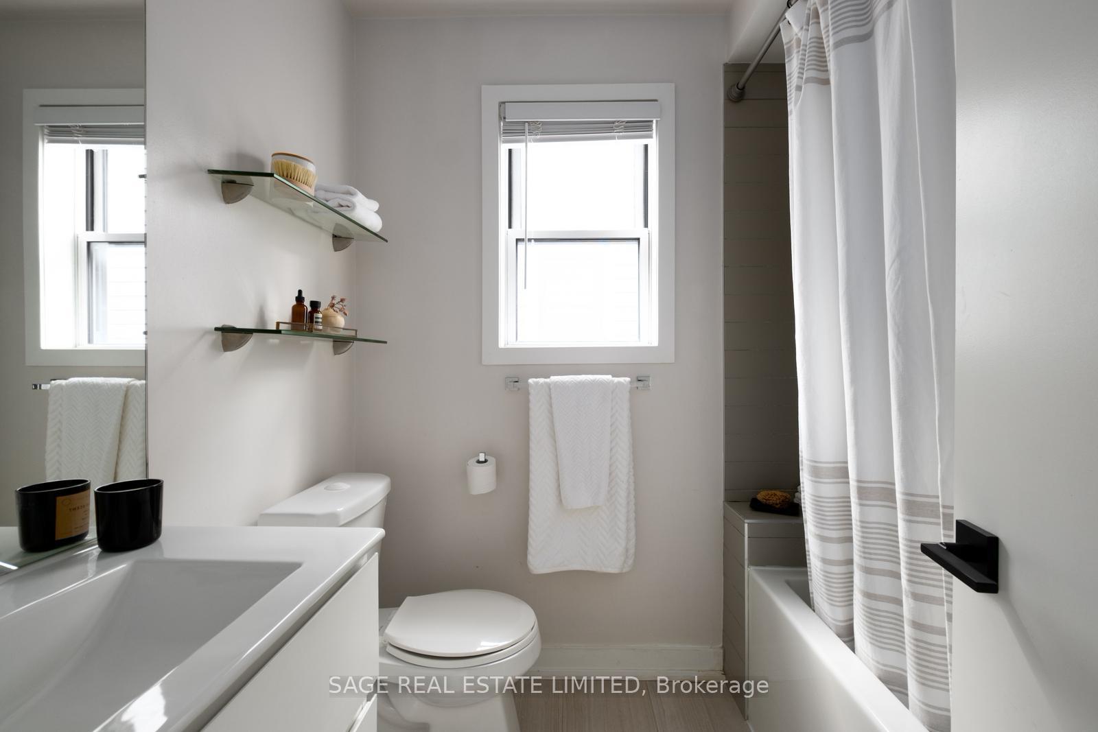 Photo 29 of Unit 8, 1321 Gerrard Street E, Toronto, Greenwood-Coxwell — HOMEH