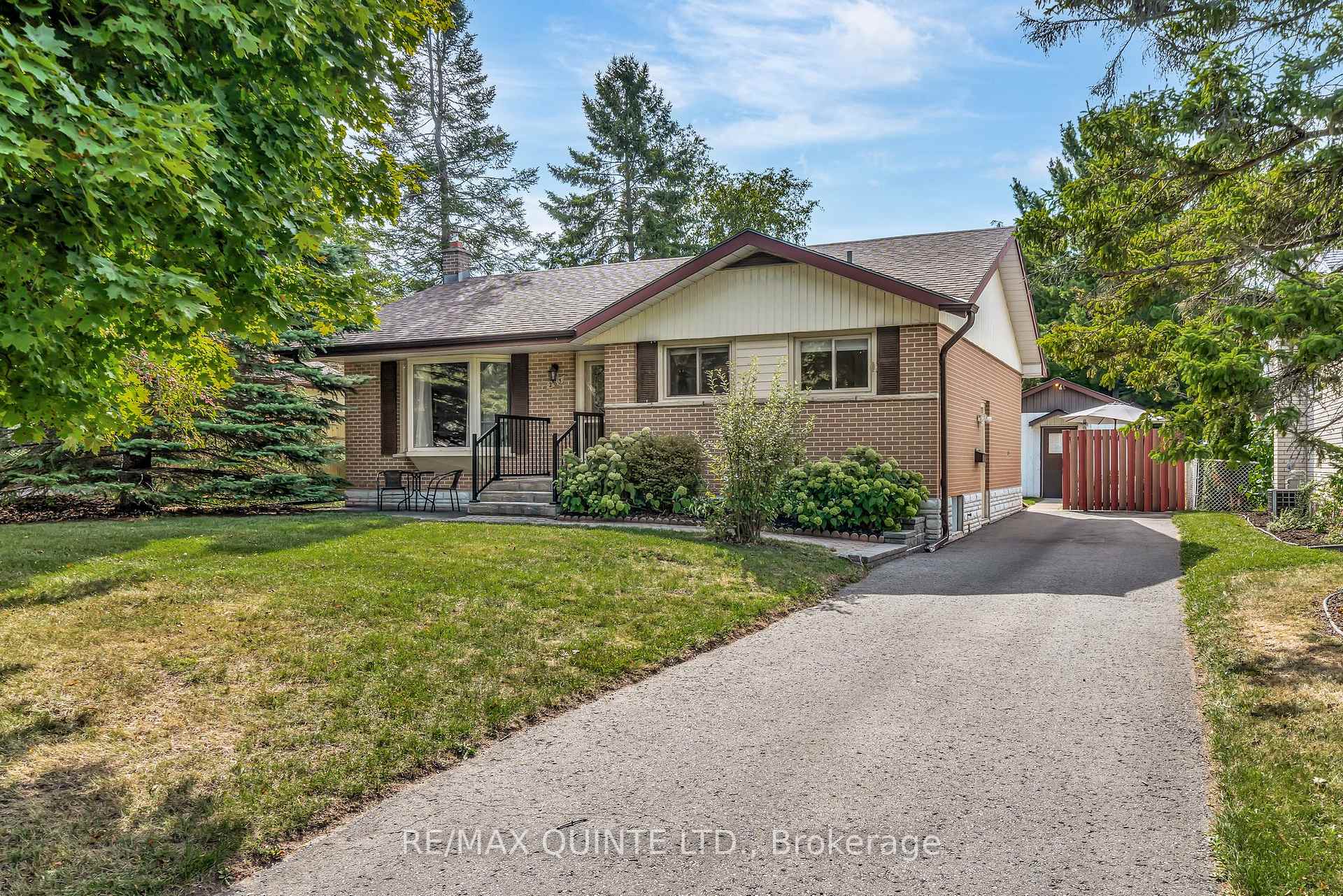 Photo 1 of 263 College Street W, Belleville, Belleville Ward — HOMEH