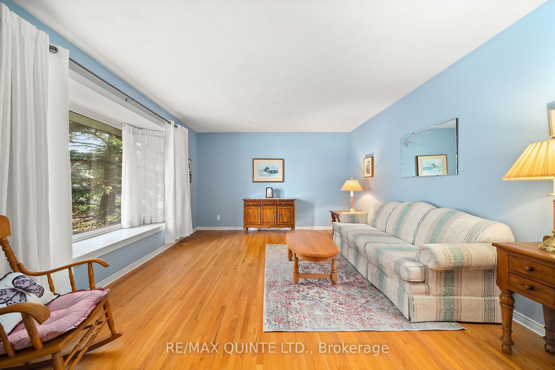 Photo 9 of 263 College Street W, Belleville, Belleville Ward — HOMEH