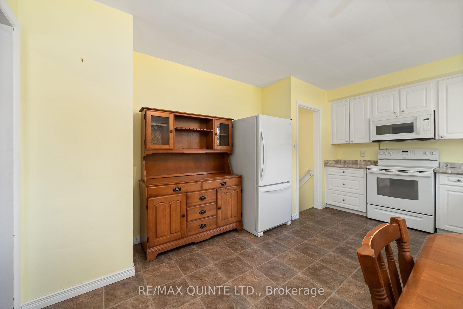 Photo 14 of 263 College Street W, Belleville, Belleville Ward — HOMEH