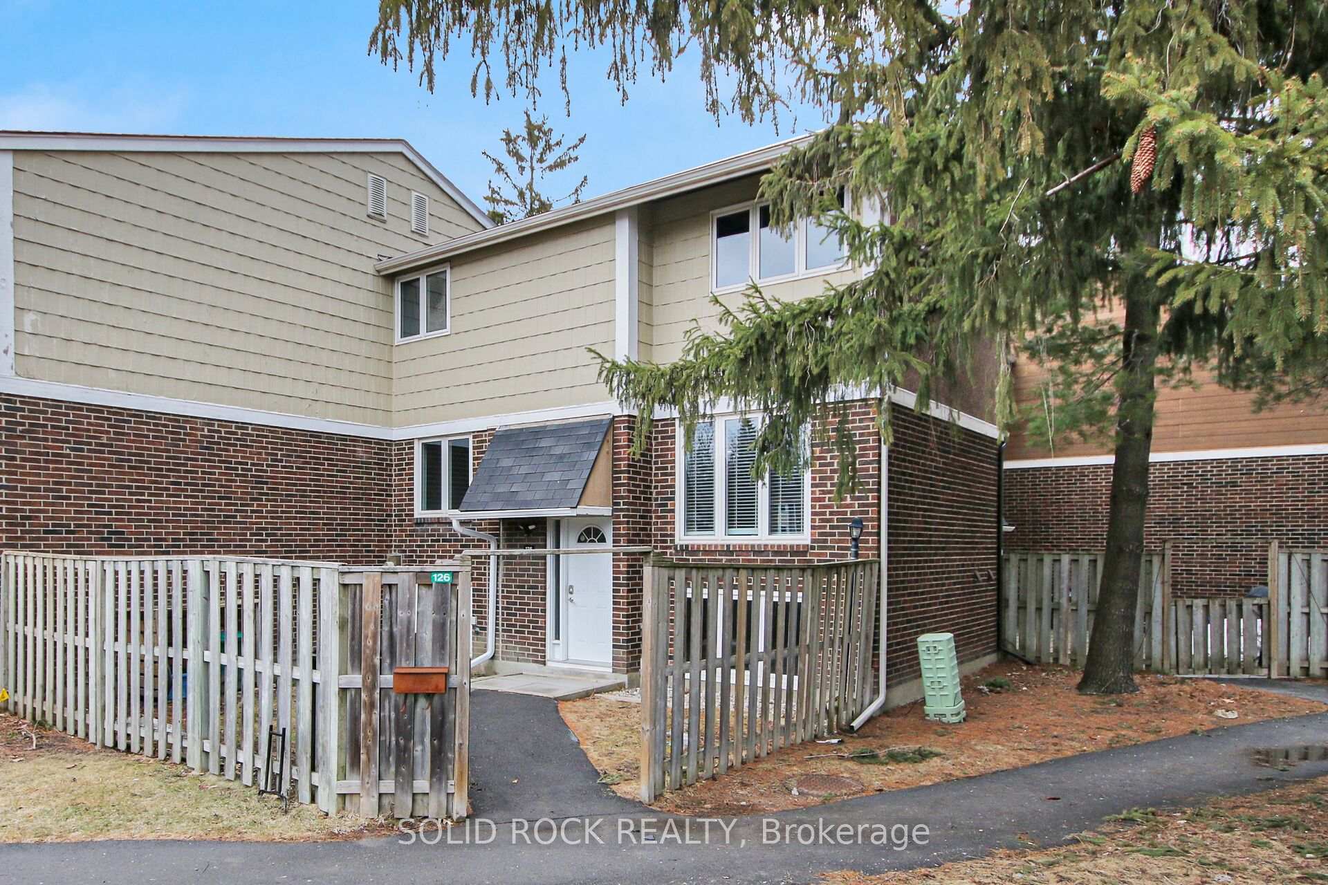 Photo 2 of Unit 53, 126 Salter Crescent, Ottawa, Kanata - Beaverbrook — HOMEH