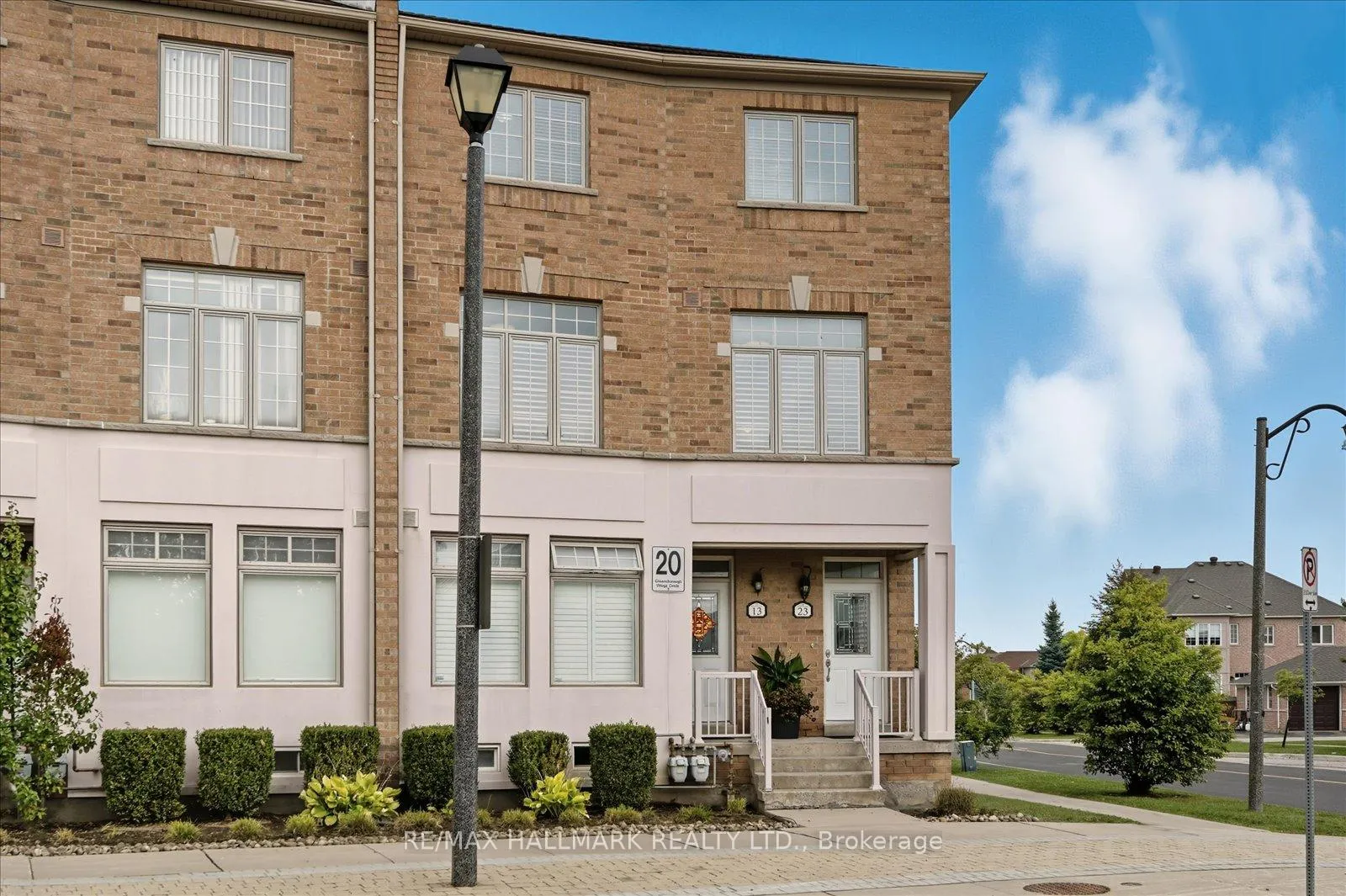 Photo 2 of Unit 23, 20 Greensborough Villag Circle, Markham, Greensborough — HOMEH