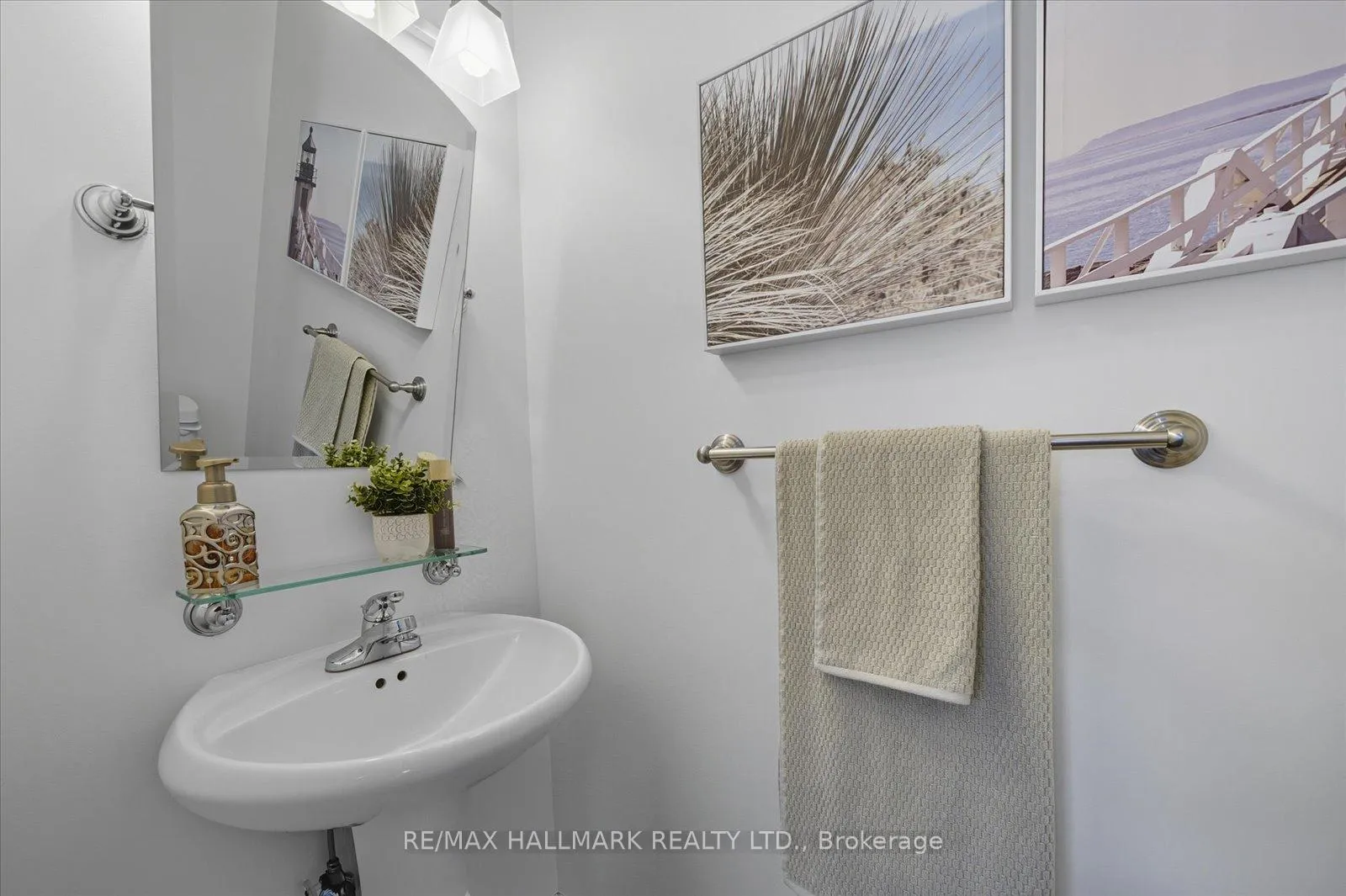Photo 21 of Unit 23, 20 Greensborough Villag Circle, Markham, Greensborough — HOMEH