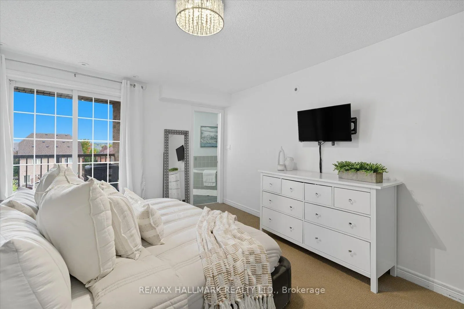 Photo 27 of Unit 23, 20 Greensborough Villag Circle, Markham, Greensborough — HOMEH