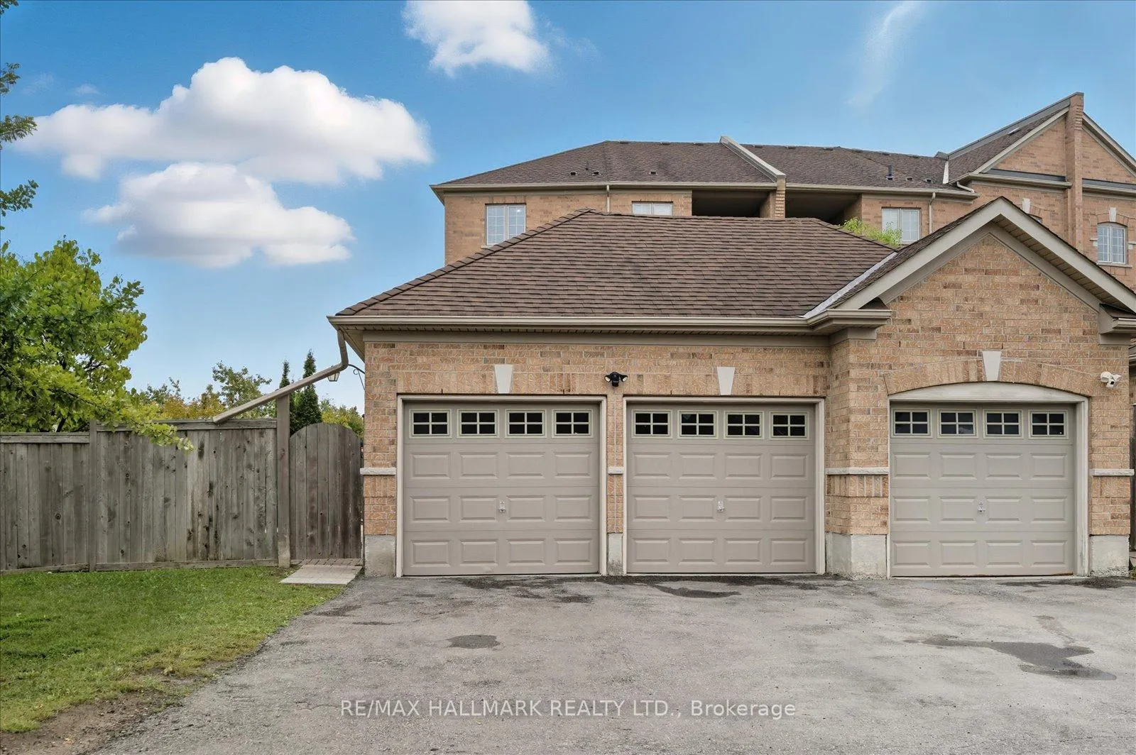 Photo 41 of Unit 23, 20 Greensborough Villag Circle, Markham, Greensborough — HOMEH