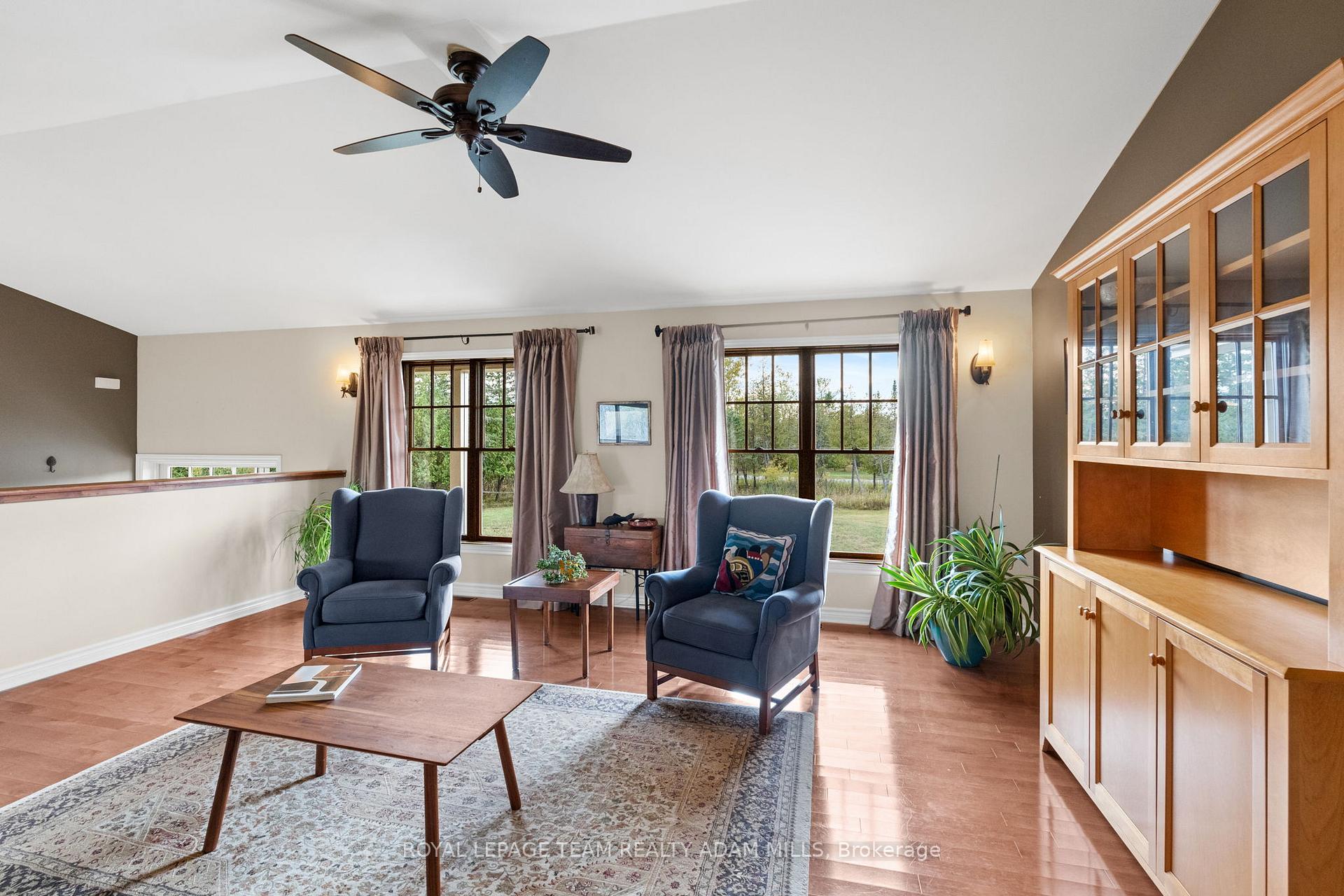 Photo 6 of 213 Wagon Drive, Ottawa, Dunrobin Shores — HOMEH