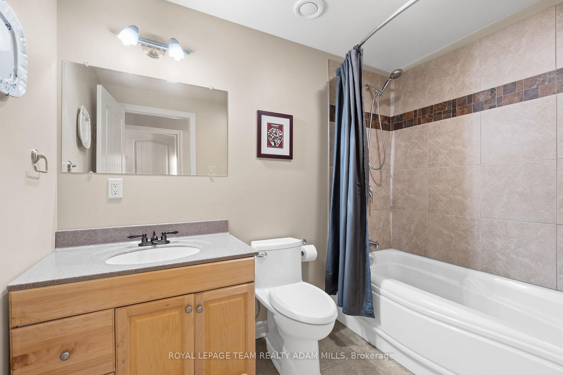 Photo 34 of 213 Wagon Drive, Ottawa, Dunrobin Shores — HOMEH