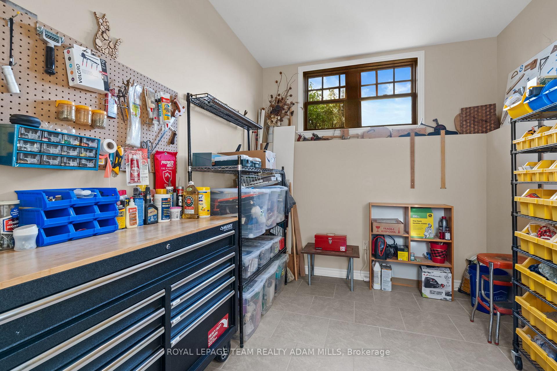 Photo 35 of 213 Wagon Drive, Ottawa, Dunrobin Shores — HOMEH