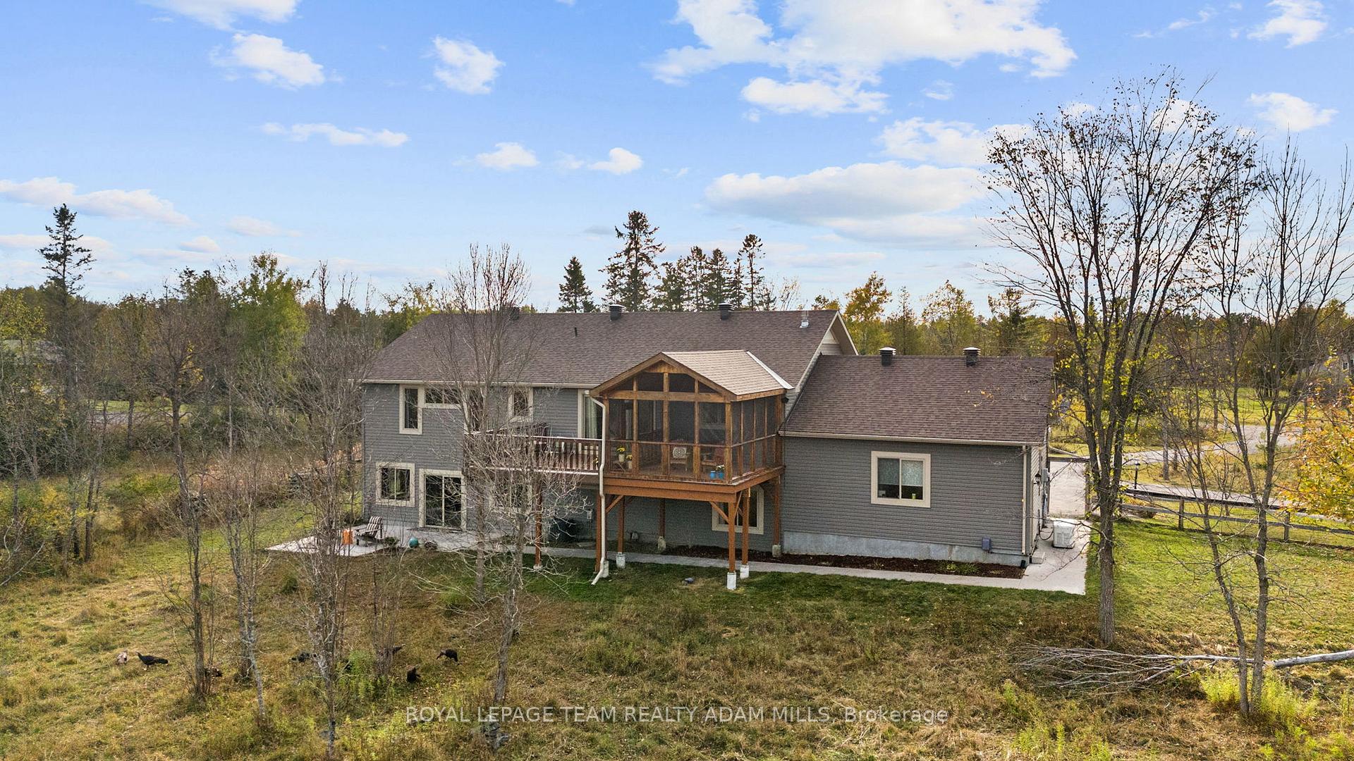 Photo 45 of 213 Wagon Drive, Ottawa, Dunrobin Shores — HOMEH