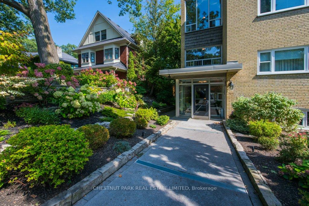 Photo 1 of Unit 3, 75 Scarborough Road, Toronto, The Beaches — HOMEH