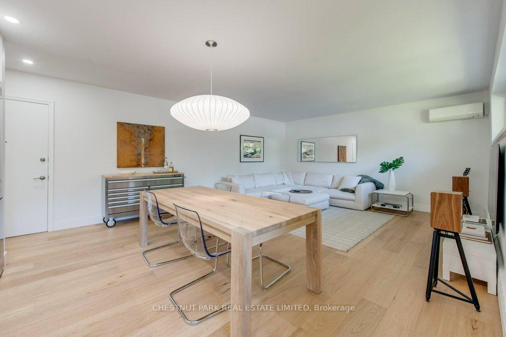 Photo 3 of Unit 3, 75 Scarborough Road, Toronto, The Beaches — HOMEH