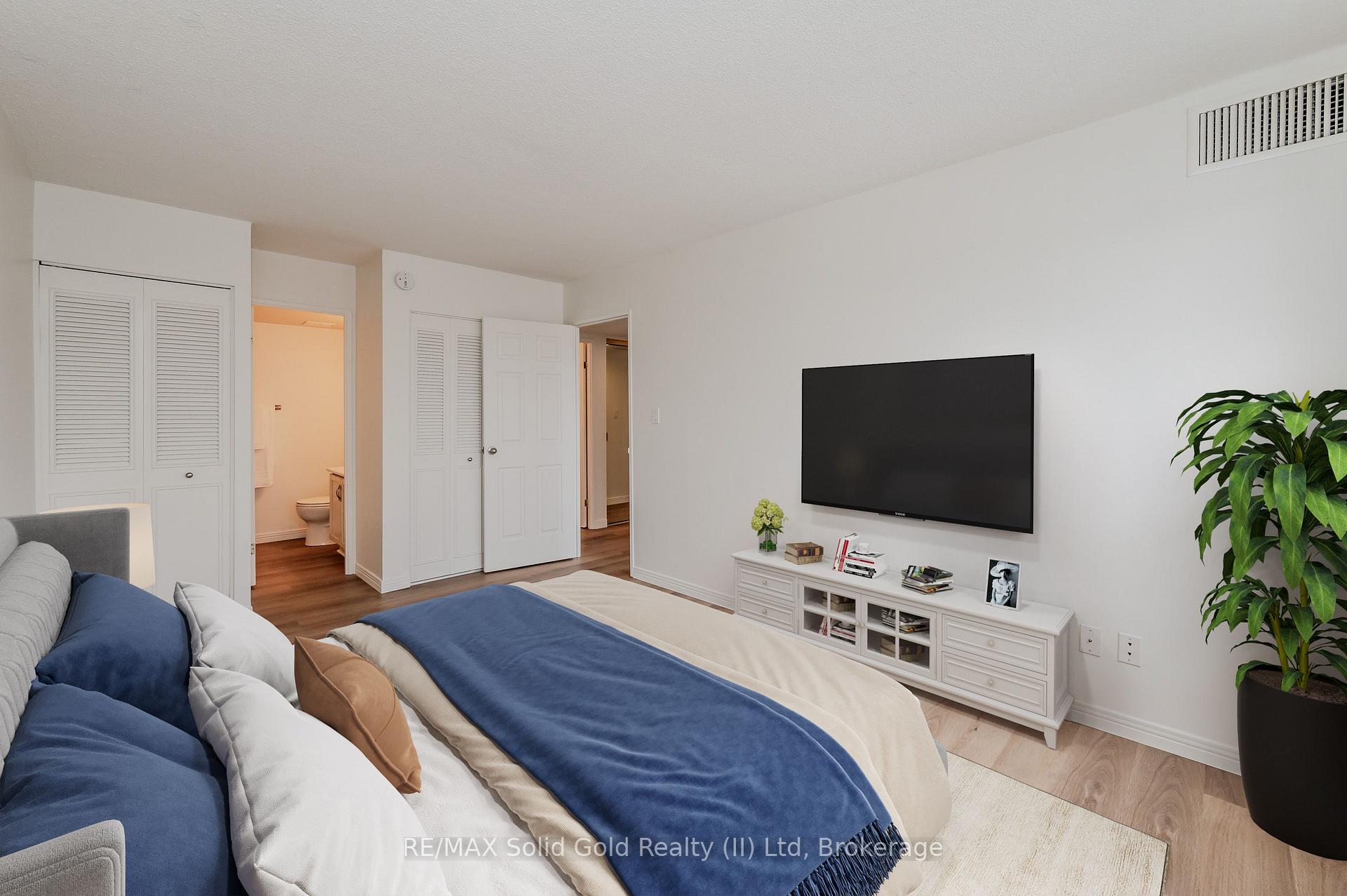 Photo 9 of Unit 705, 260 Sheldon Avenue N, Kitchener — HOMEH