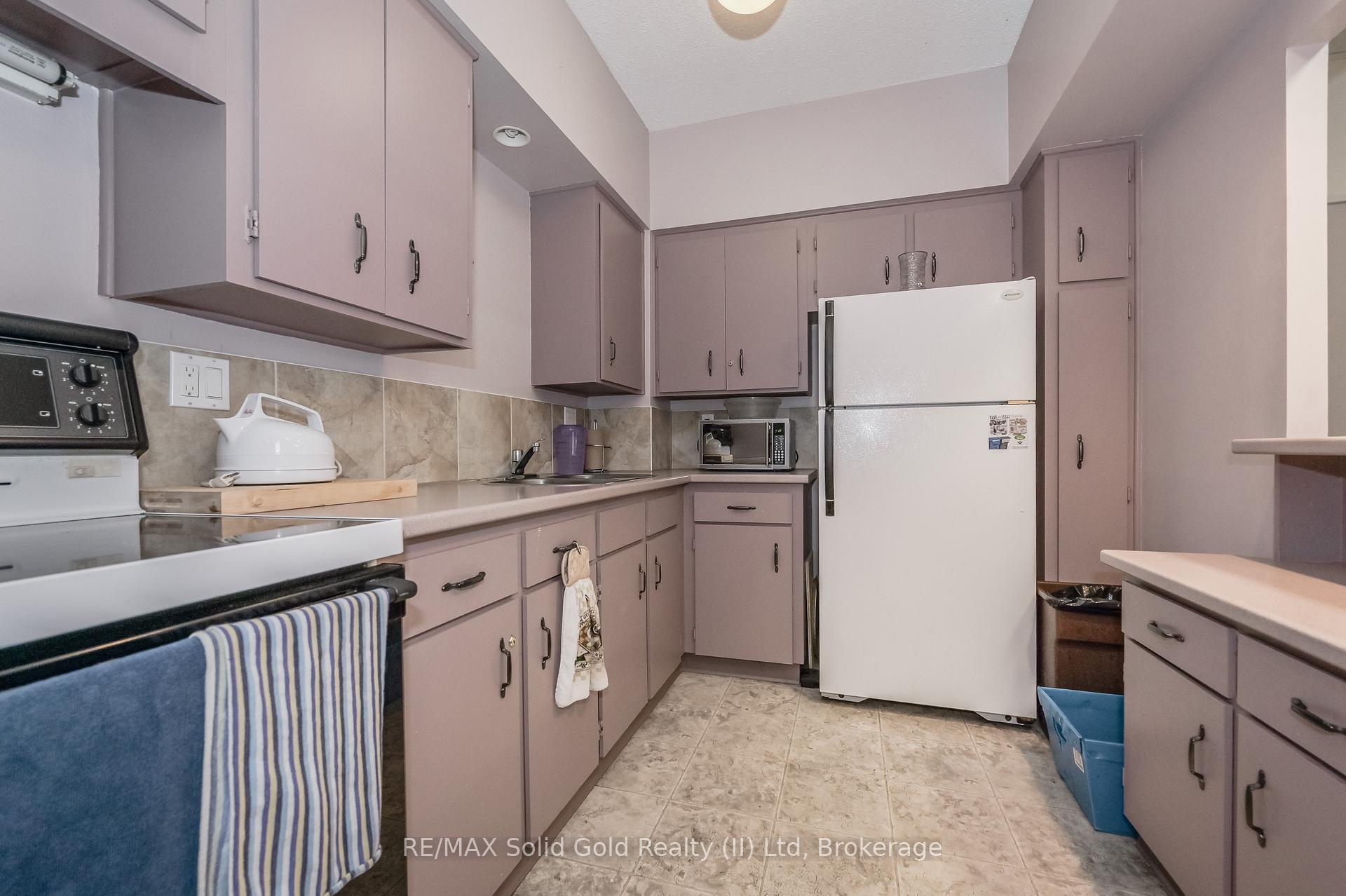 Photo 34 of Unit 705, 260 Sheldon Avenue N, Kitchener — HOMEH