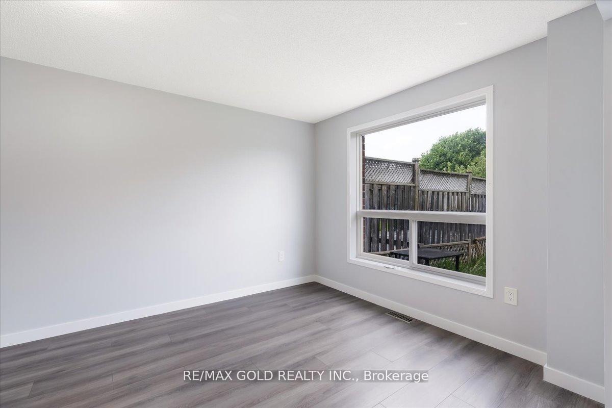Photo 9 of 260 Dunsmore Lane, Barrie, Georgian Drive — HOMEH