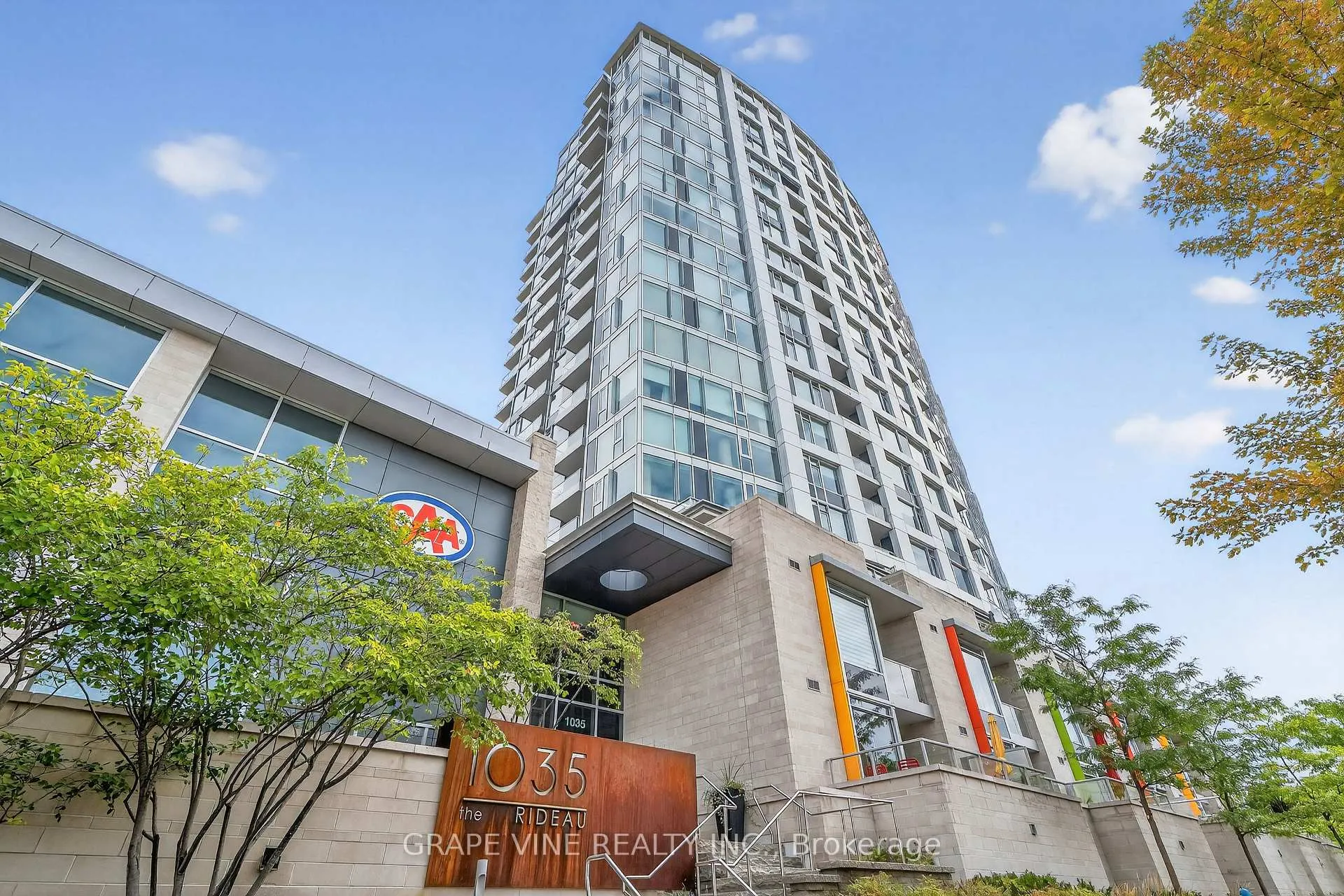 Photo 1 of Unit 304, 1035 Bank Street, Ottawa, Glebe — HOMEH