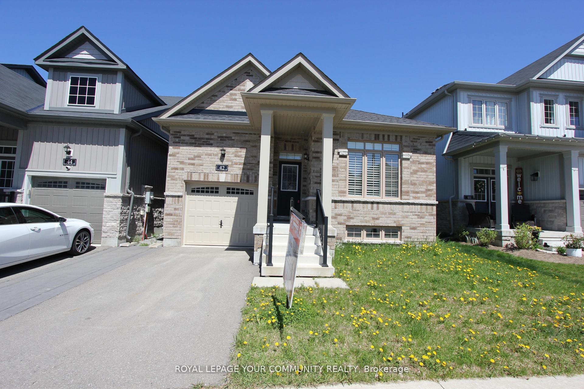 Photo 4 of 42 Northhill Avenue, Cavan Monaghan, Cavan Twp — HOMEH