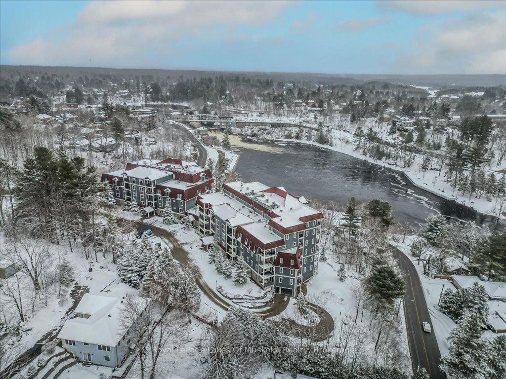 Photo 58 of Unit GL2, 10A Kimberley Avenue, Bracebridge, Macaulay — HOMEH
