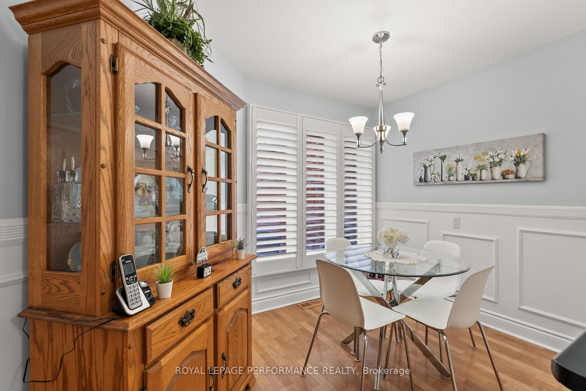 Photo 3 of 151 Midsummer Terrace, Ottawa, Queenswood Heights South — HOMEH