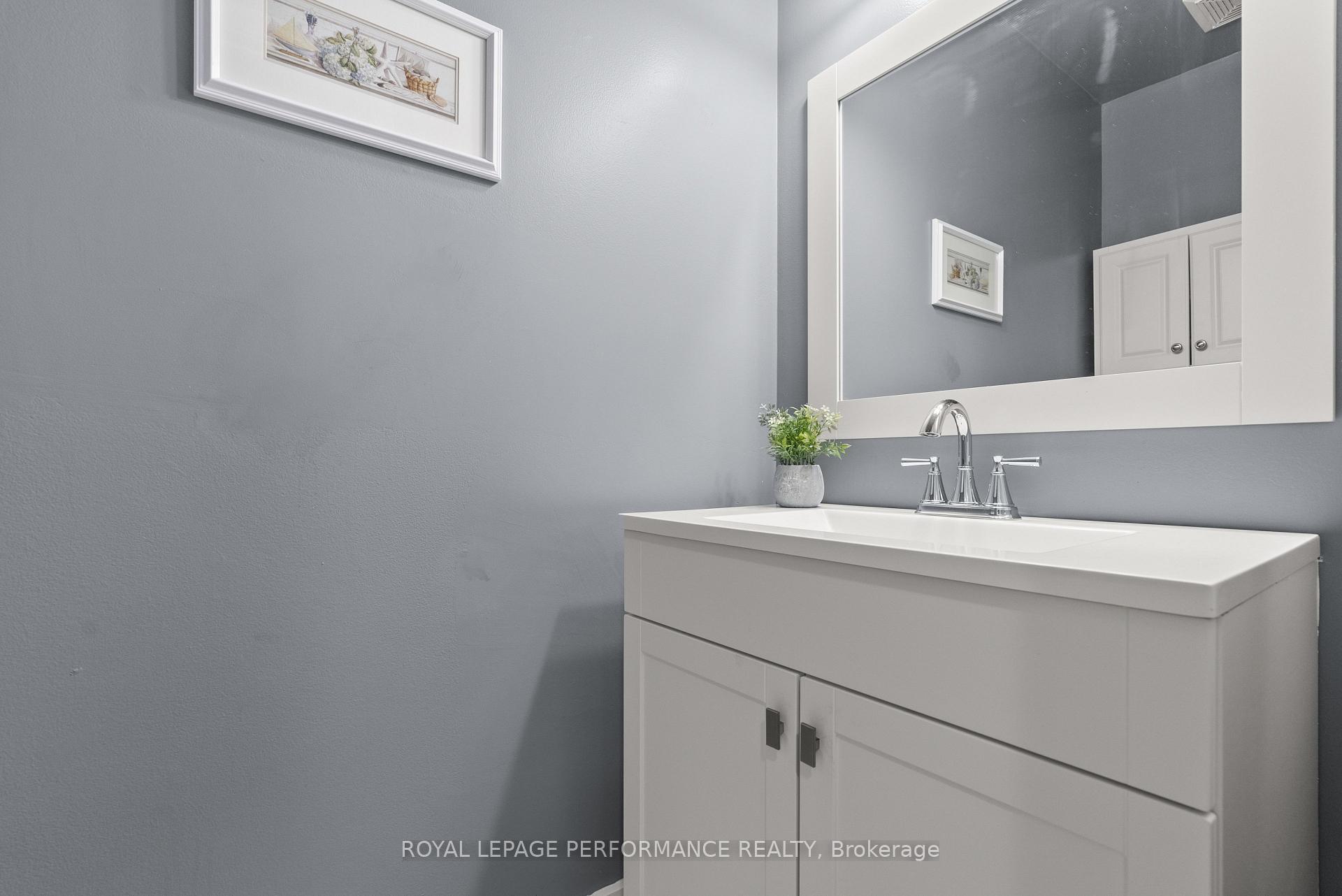 Photo 5 of 151 Midsummer Terrace, Ottawa, Queenswood Heights South — HOMEH