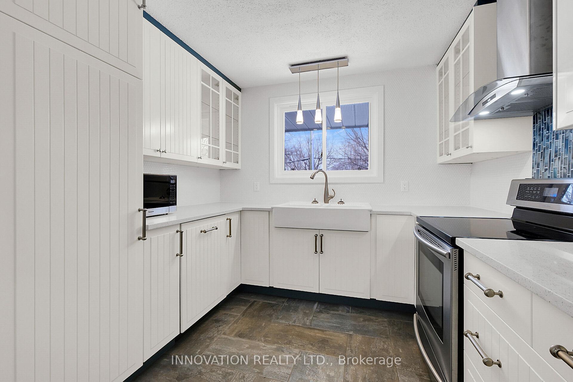 Photo 11 of 360 Montfort Street, Ottawa, Vanier — HOMEH