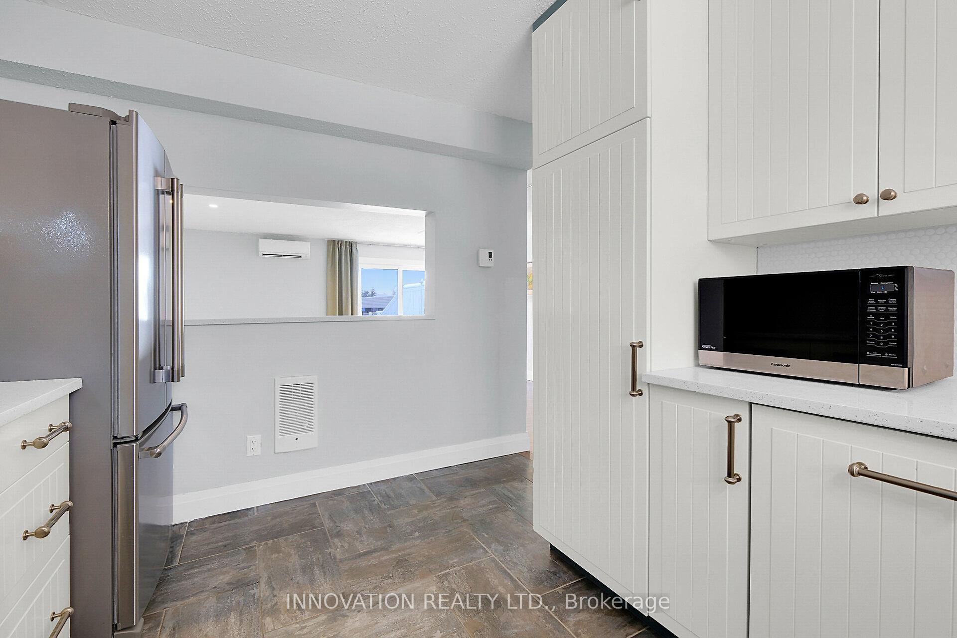 Photo 13 of 360 Montfort Street, Ottawa, Vanier — HOMEH