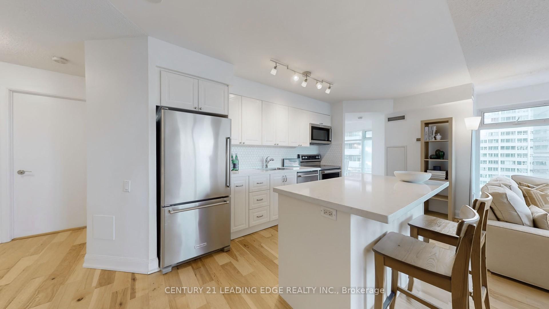 Photo 6 of Unit 802, 2191 Yonge Street, Toronto, Mount Pleasant West — HOMEH