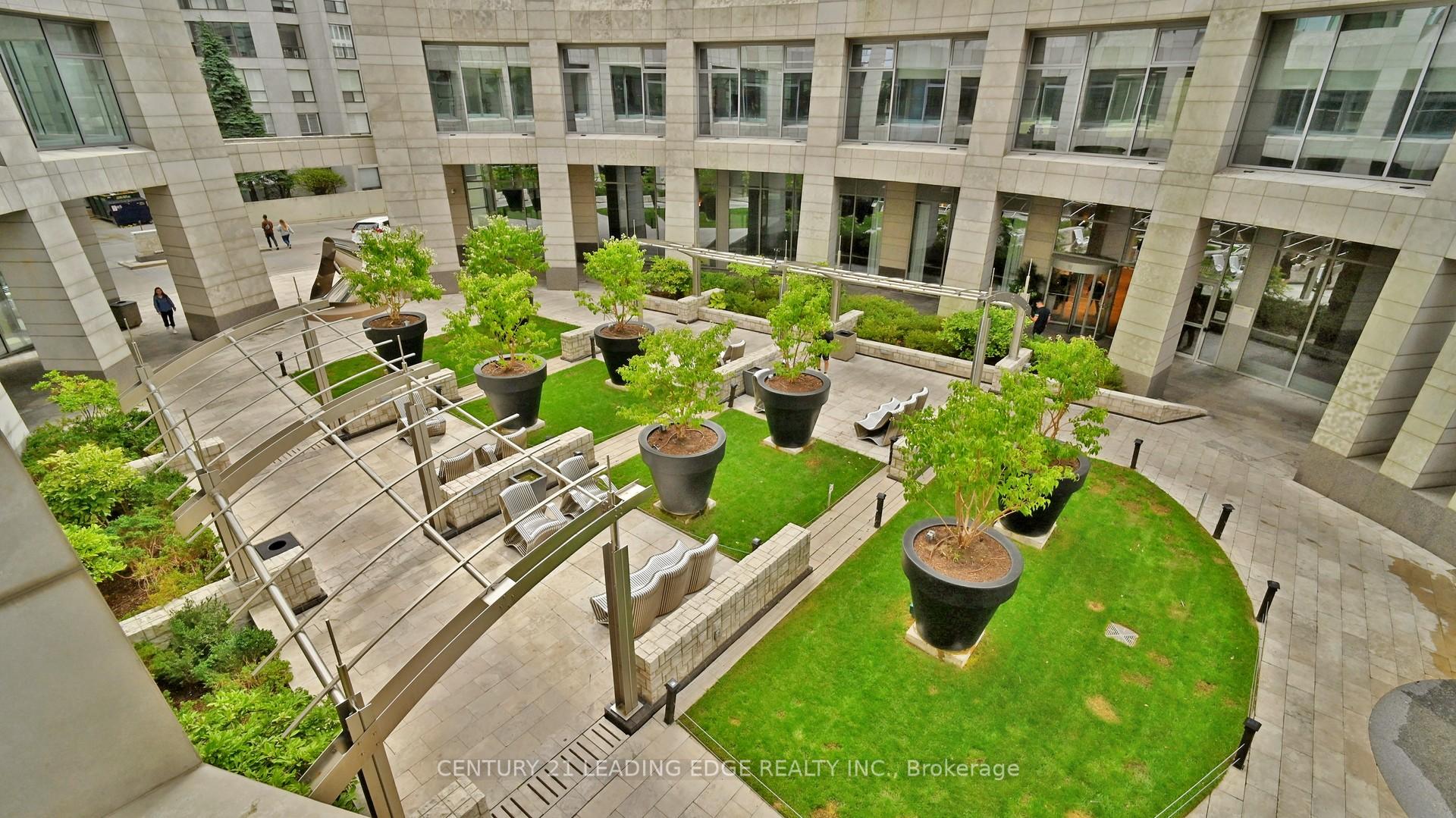 Photo 32 of Unit 802, 2191 Yonge Street, Toronto, Mount Pleasant West — HOMEH