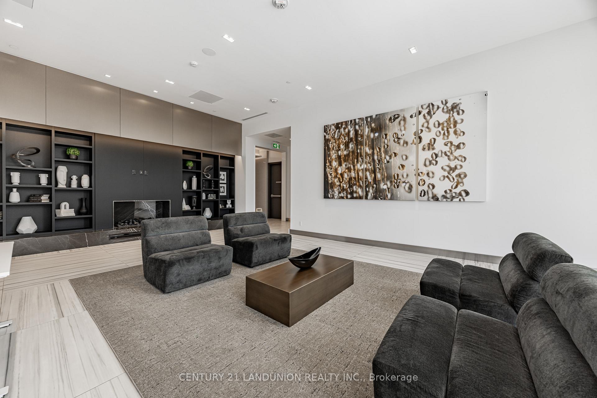 Photo 2 of Unit 2110, 38 Water Walk Drive, Markham, Commerce Valley — HOMEH
