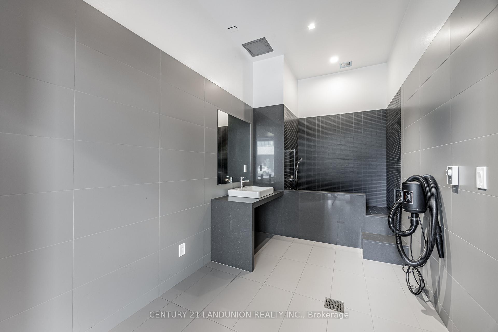 Photo 21 of Unit 2110, 38 Water Walk Drive, Markham, Commerce Valley — HOMEH