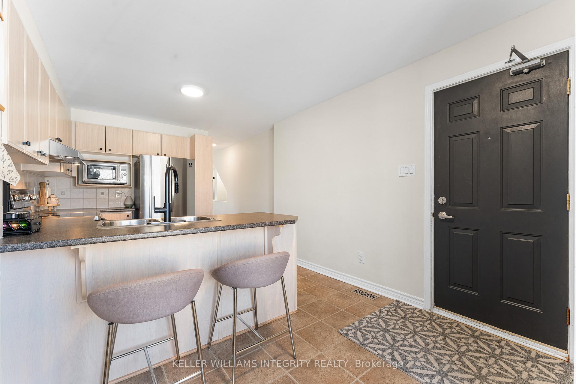 Photo 5 of 222 Chapman Mills Drive, Ottawa, Barrhaven - Strandherd — HOMEH
