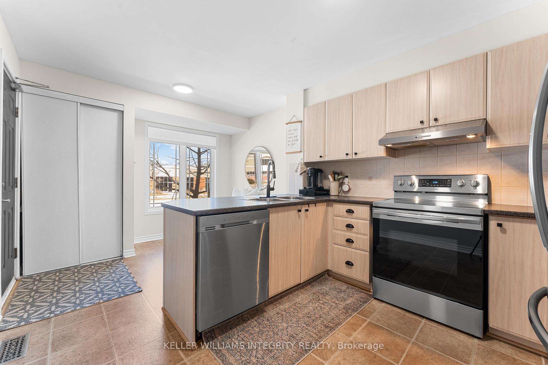 Photo 7 of 222 Chapman Mills Drive, Ottawa, Barrhaven - Strandherd — HOMEH