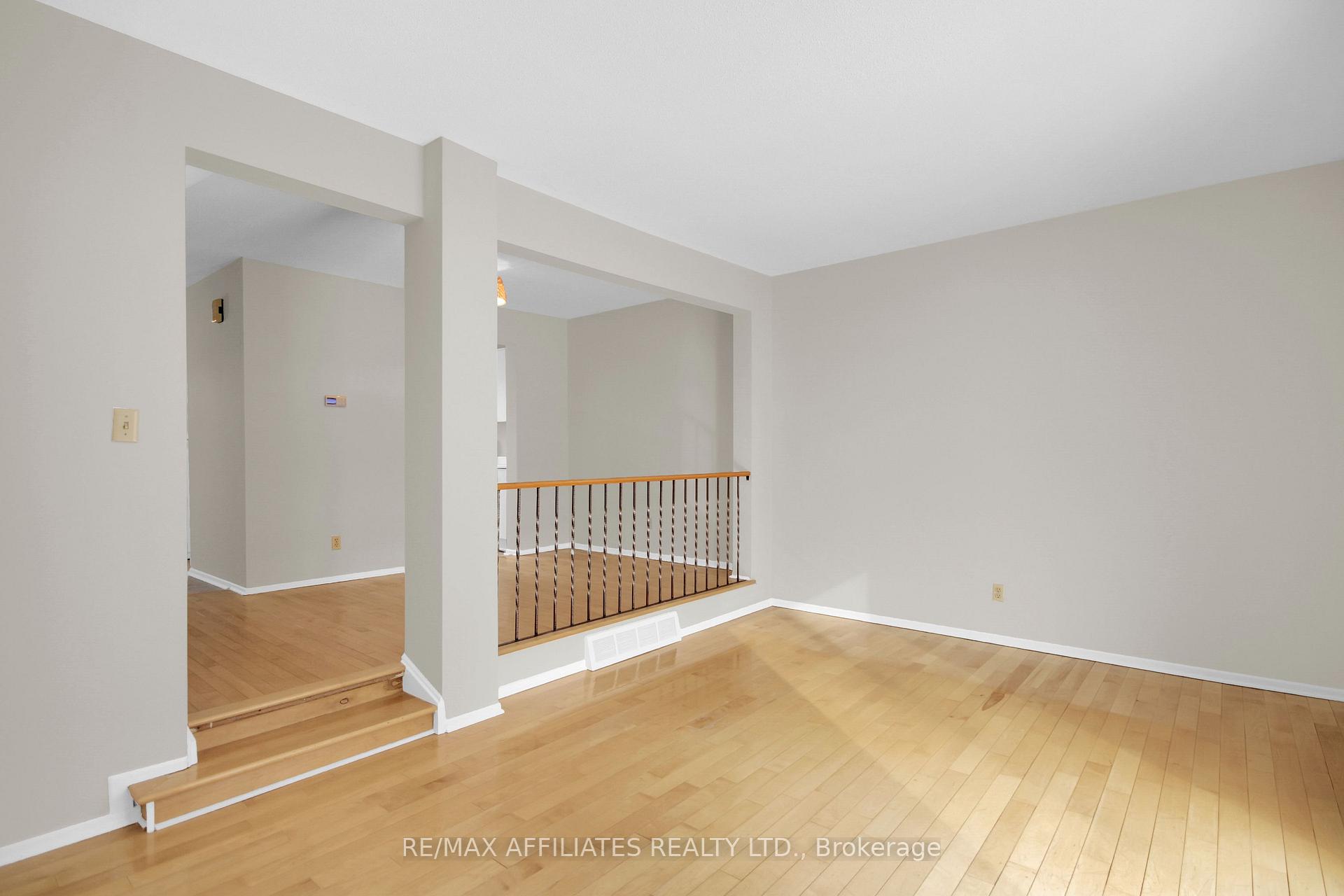 Photo 6 of Unit C, 432 Moodie Drive, Ottawa, Westcliffe Estates — HOMEH