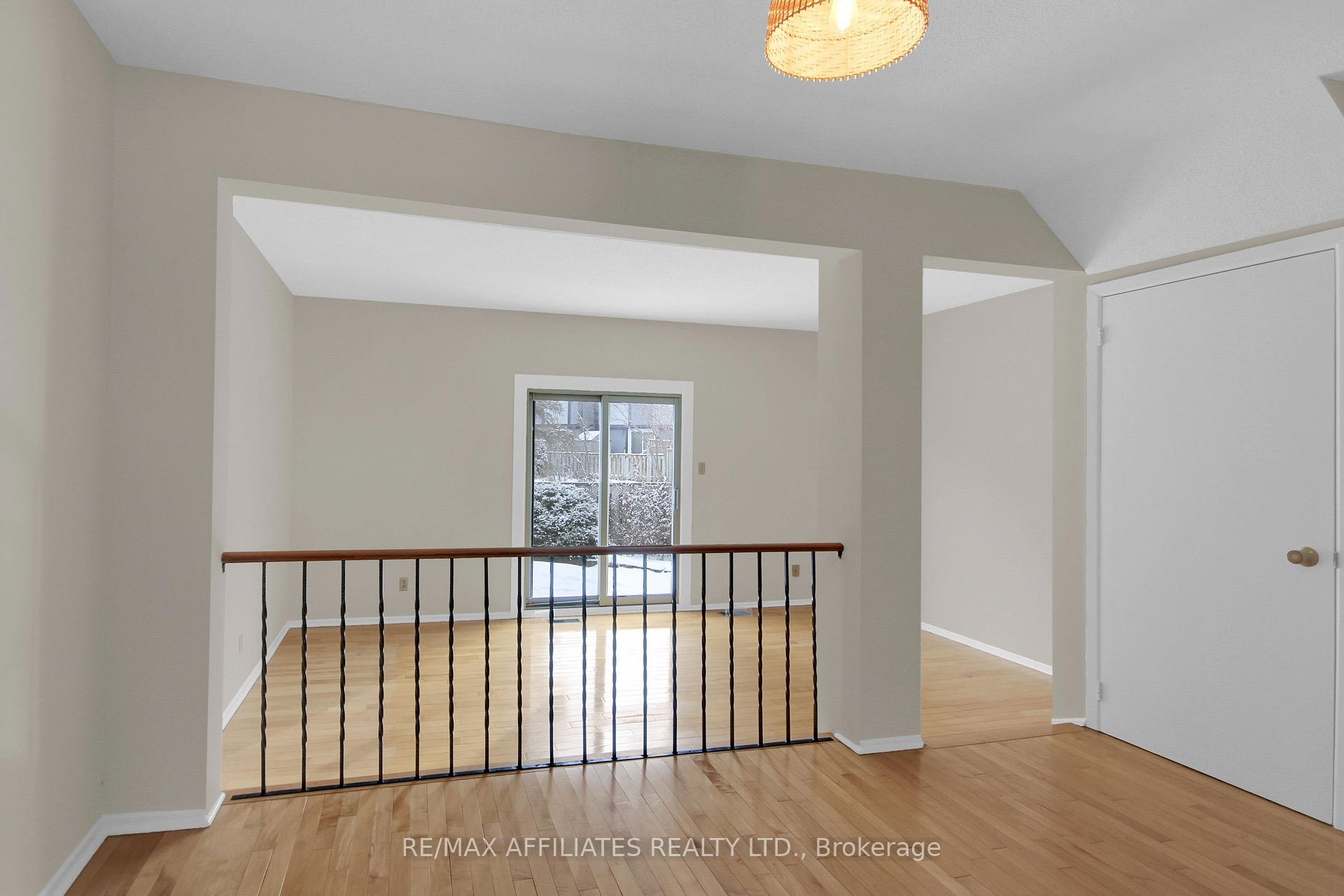 Photo 7 of Unit C, 432 Moodie Drive, Ottawa, Westcliffe Estates — HOMEH