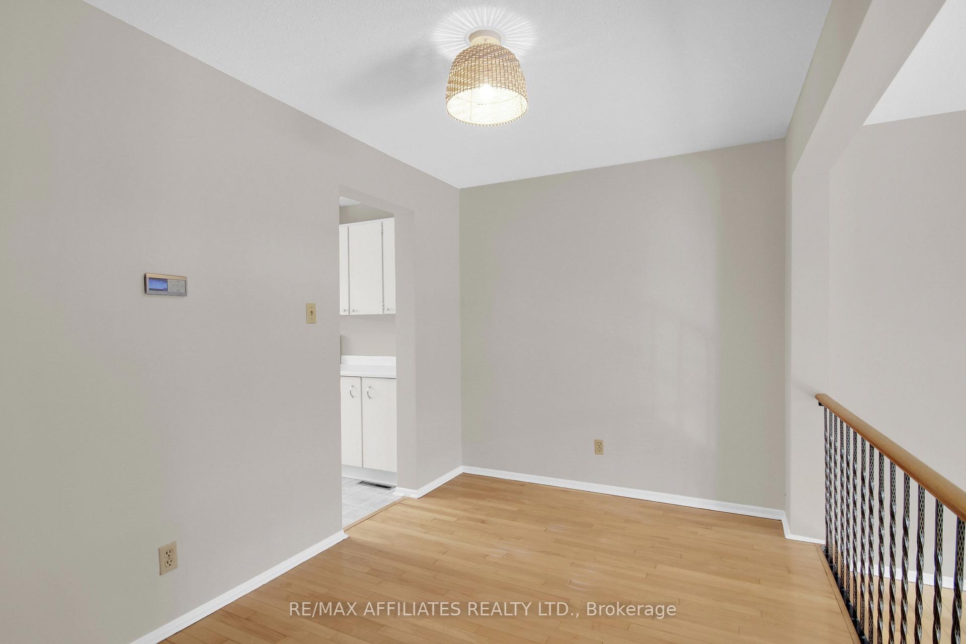 Photo 8 of Unit C, 432 Moodie Drive, Ottawa, Westcliffe Estates — HOMEH