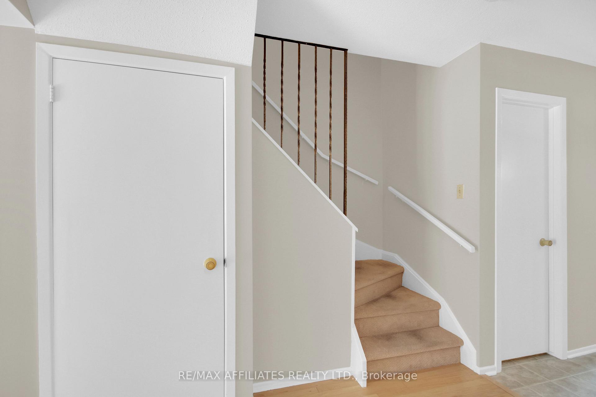 Photo 12 of Unit C, 432 Moodie Drive, Ottawa, Westcliffe Estates — HOMEH