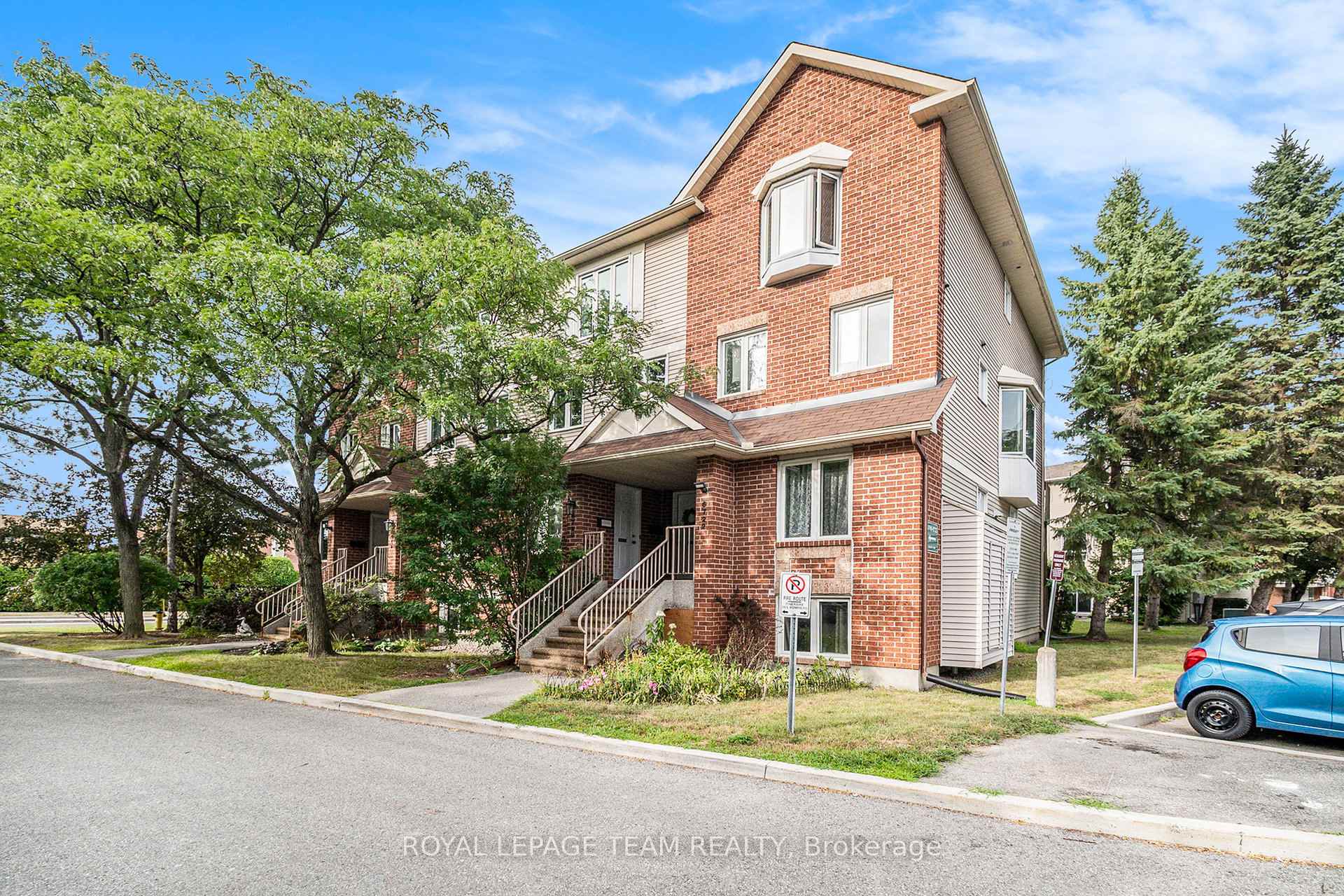 Photo 1 of Unit B, 6720 Jeanne D'Arc Boulevard, Ottawa, Convent Glen North — HOMEH