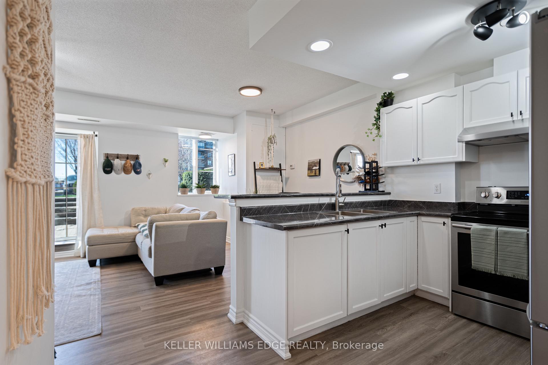 Photo 5 of Unit 106, 262 Dundas Street E, Hamilton, Waterdown — HOMEH