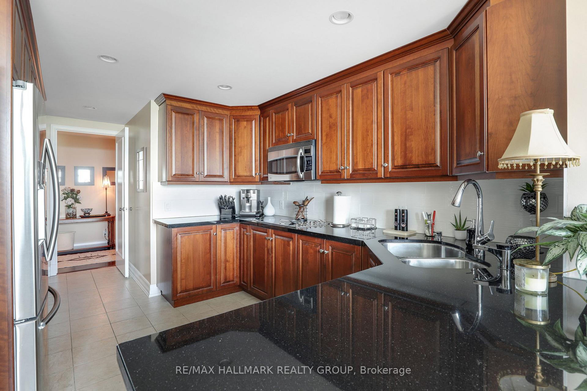 Photo 12 of Unit 1706, 3580 Rivergate Way, Ottawa, Quinterra — HOMEH