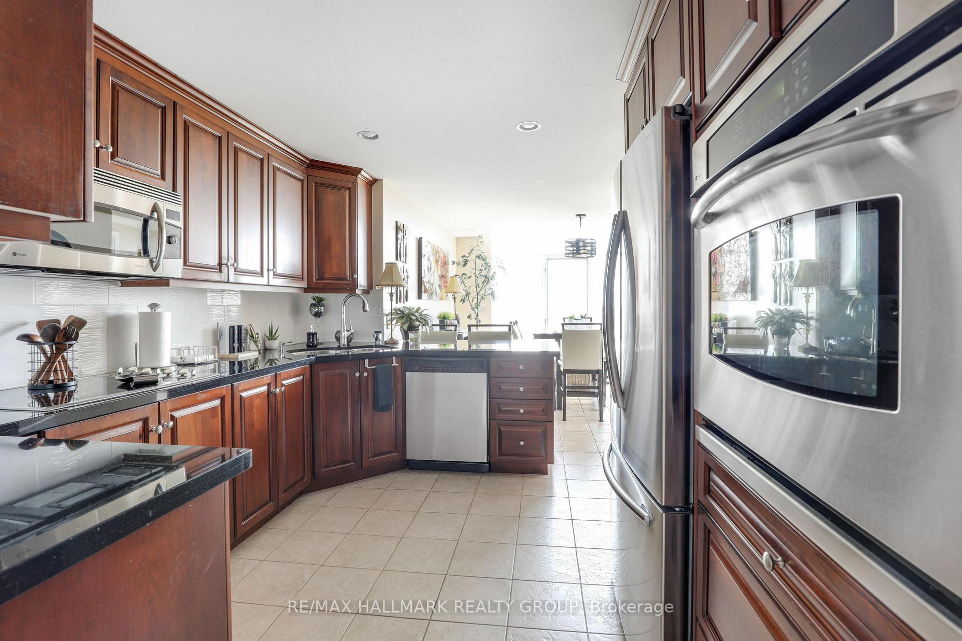 Photo 13 of Unit 1706, 3580 Rivergate Way, Ottawa, Quinterra — HOMEH
