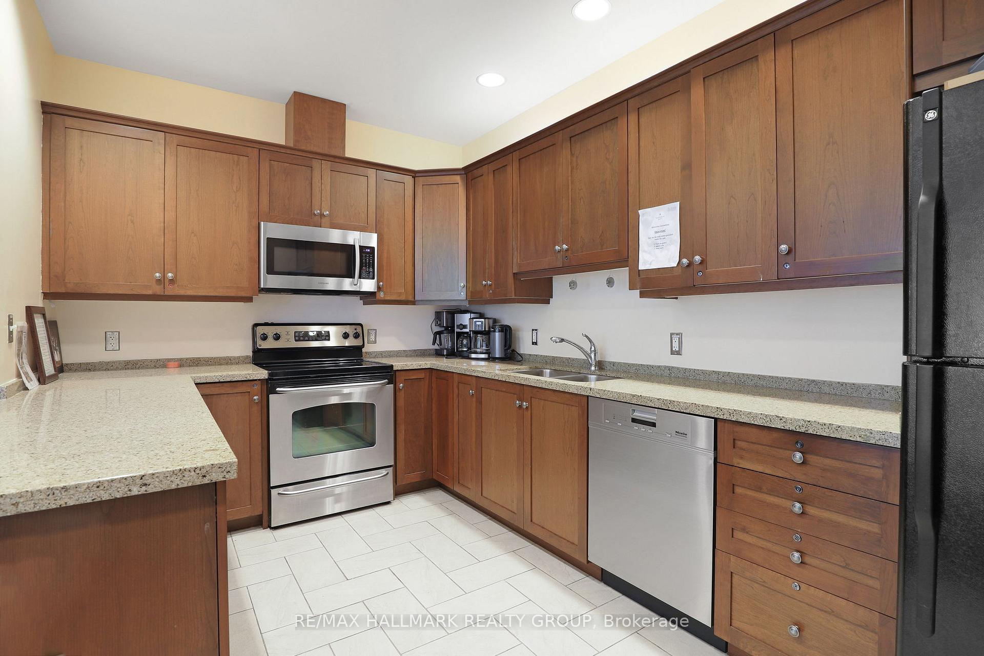 Photo 38 of Unit 1706, 3580 Rivergate Way, Ottawa, Quinterra — HOMEH