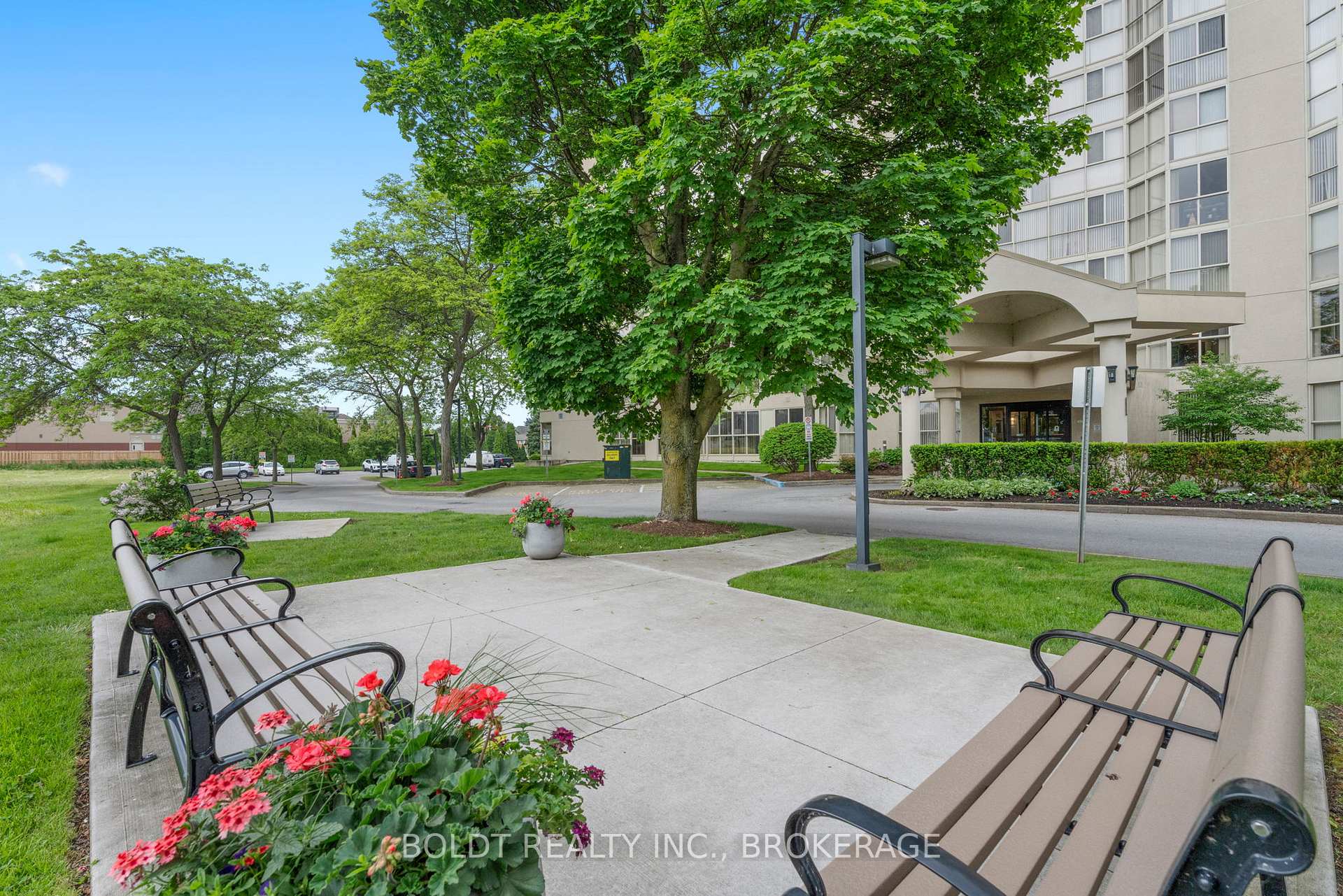 Photo 28 of Unit 104, 162 Martindale Road, St. Catharines, Grapeview — HOMEH