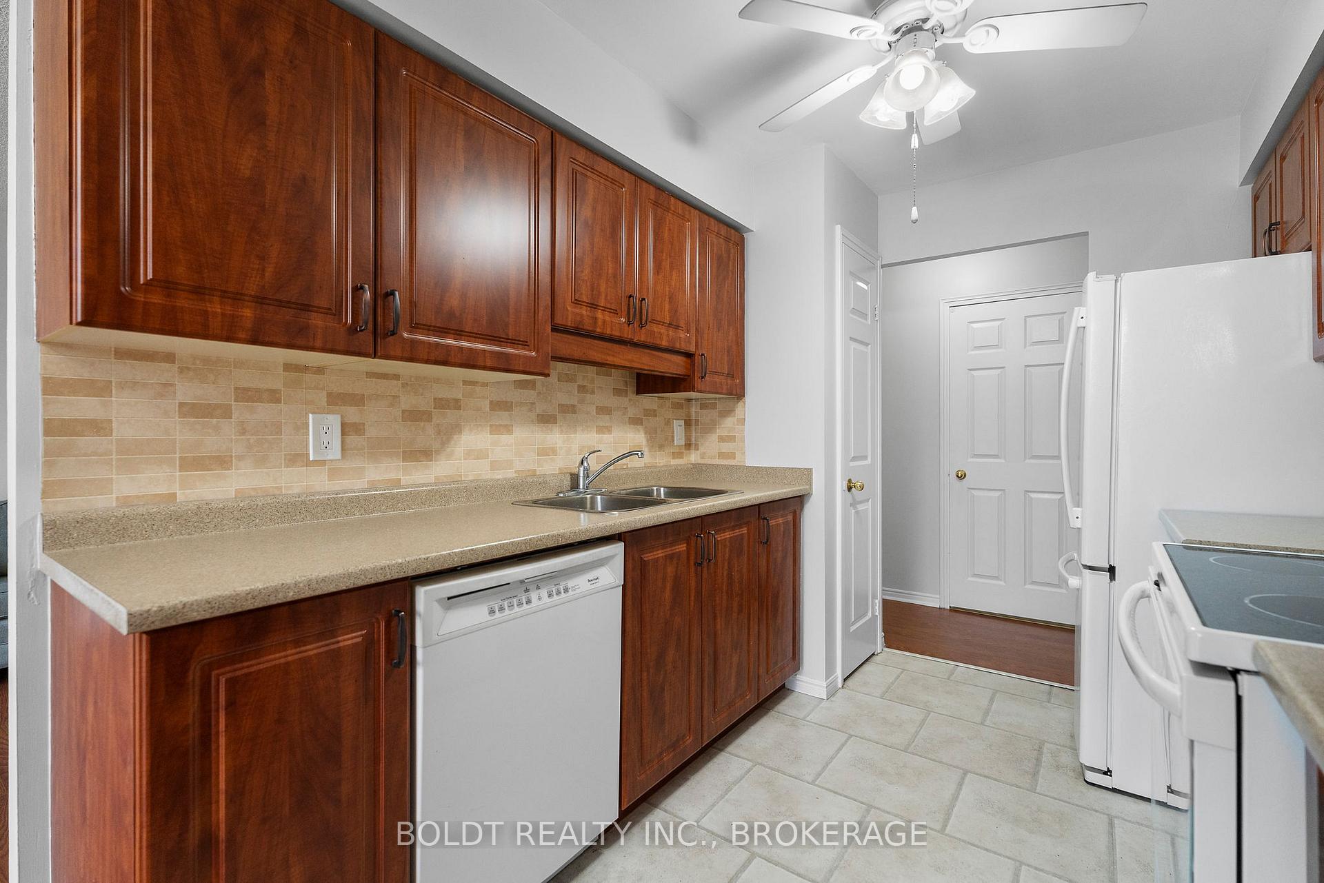Photo 40 of Unit 104, 162 Martindale Road, St. Catharines, Grapeview — HOMEH