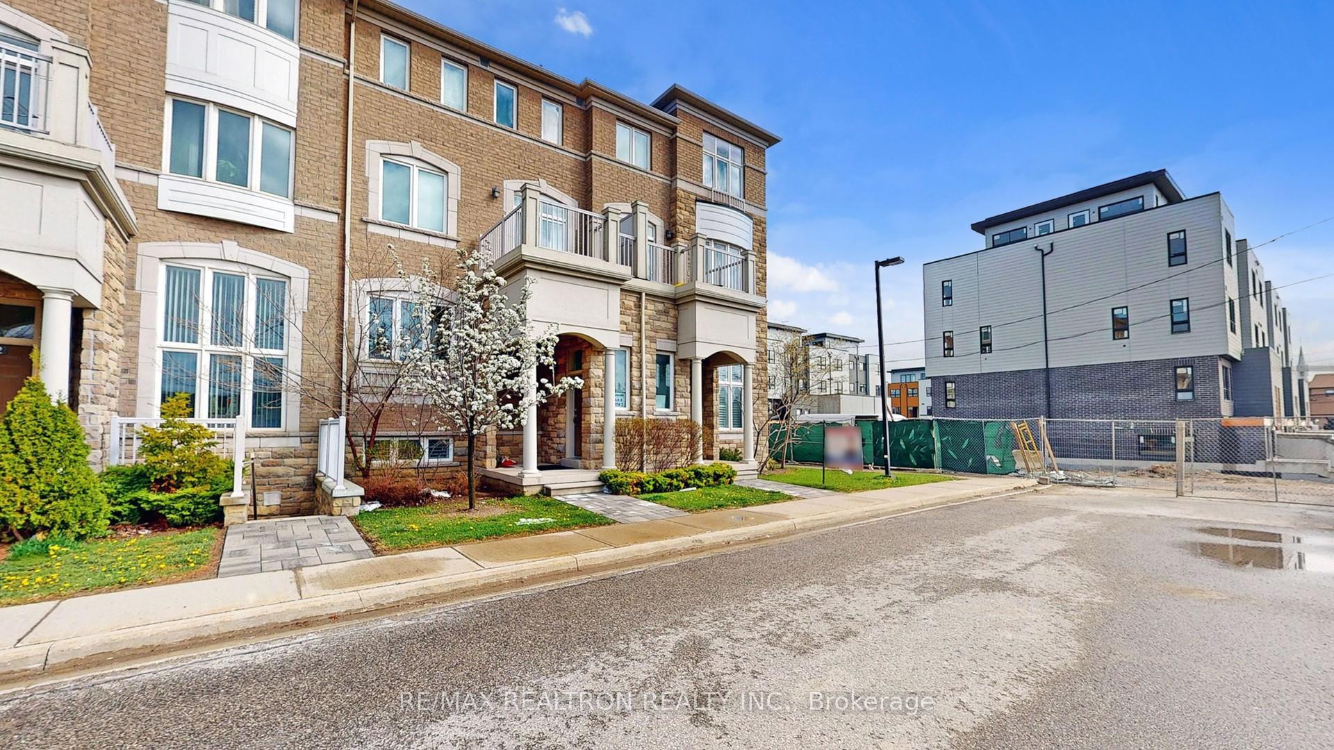 Photo 2 of 26 Comely Way, Markham, Milliken Mills East — HOMEH