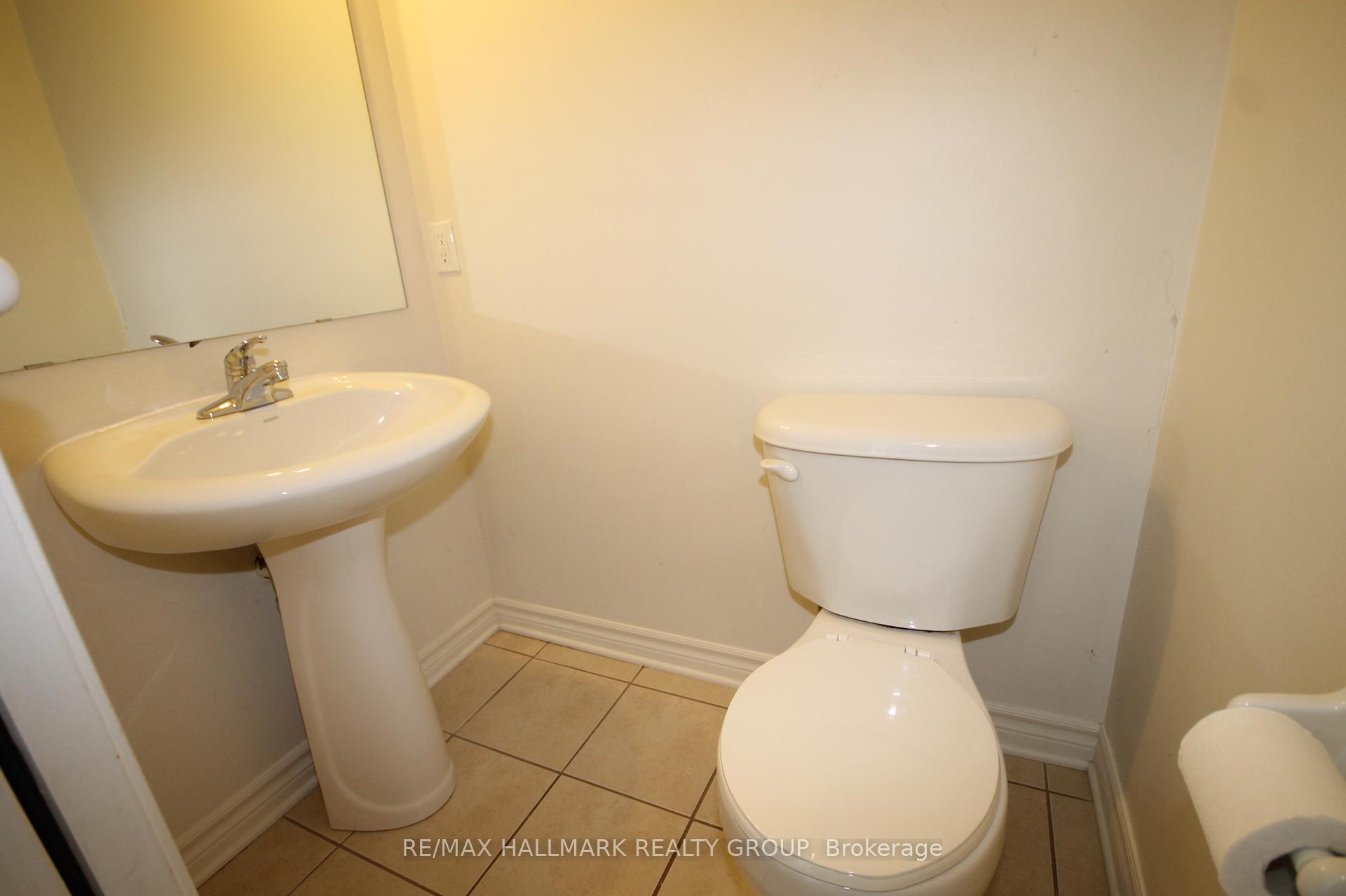 Photo 10 of 37 B Glenridge Road, Ottawa, Meadowlands/Crestview — HOMEH
