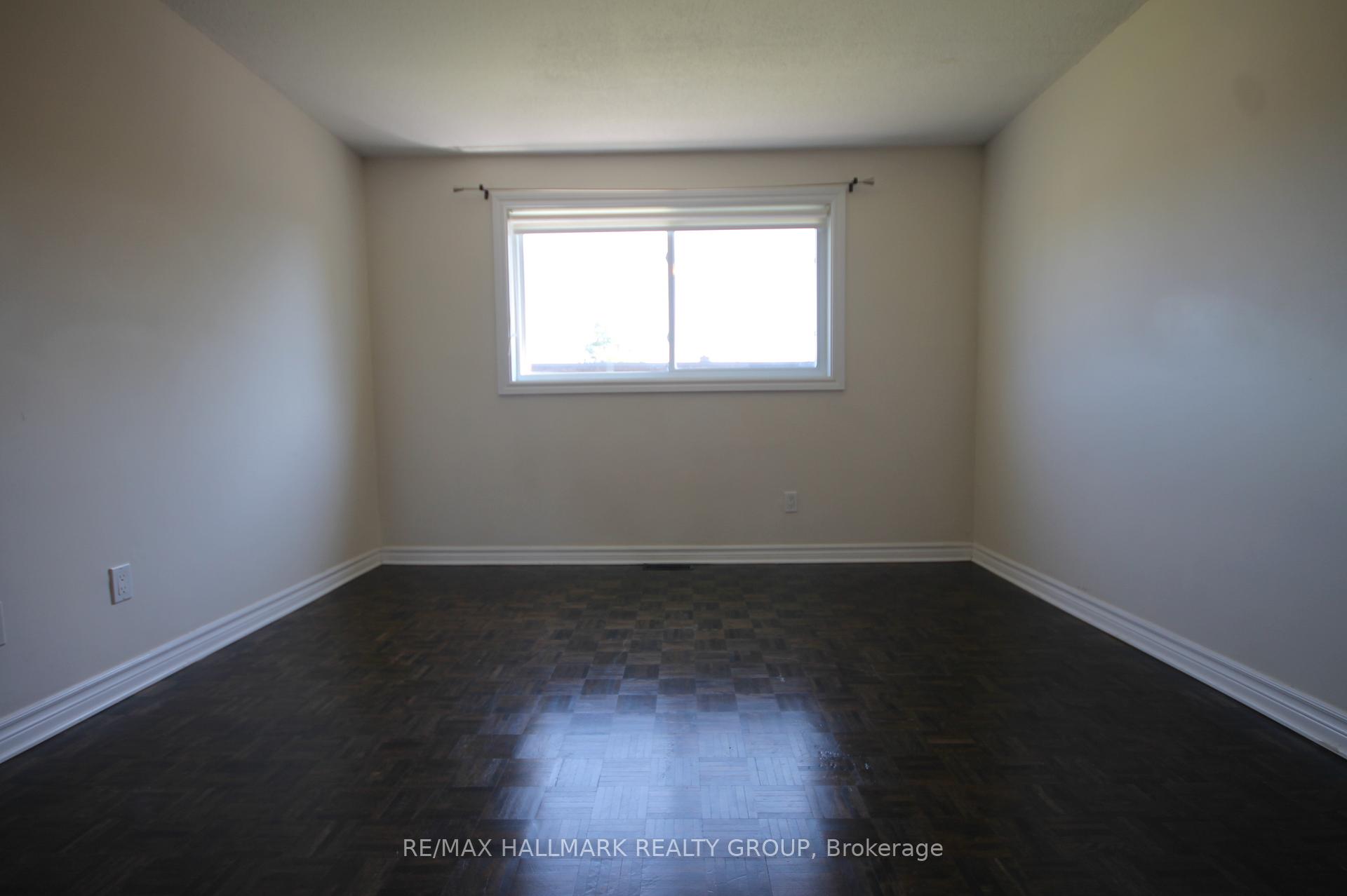 Photo 11 of 37 B Glenridge Road, Ottawa, Meadowlands/Crestview — HOMEH