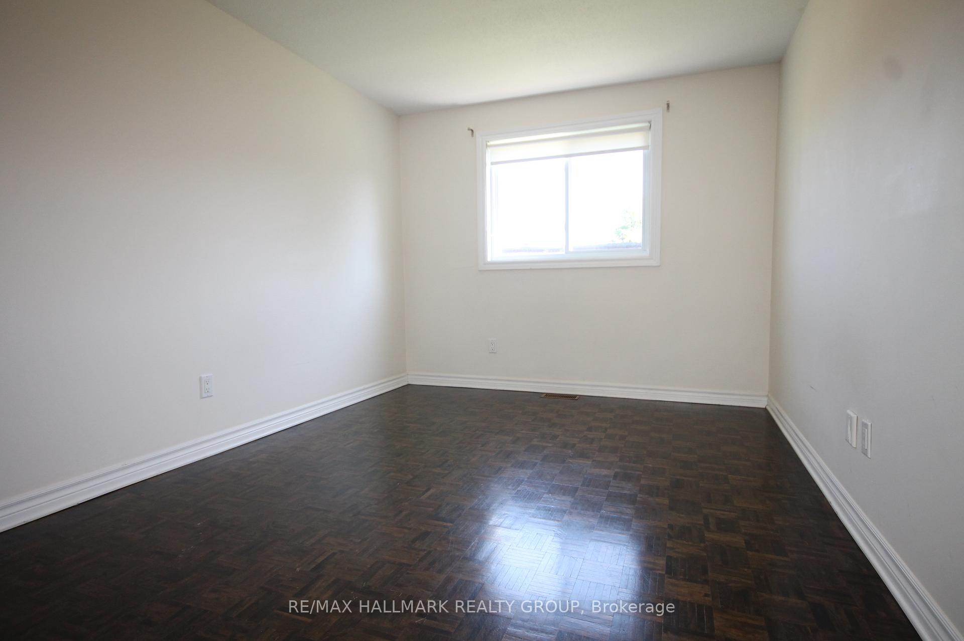 Photo 13 of 37 B Glenridge Road, Ottawa, Meadowlands/Crestview — HOMEH
