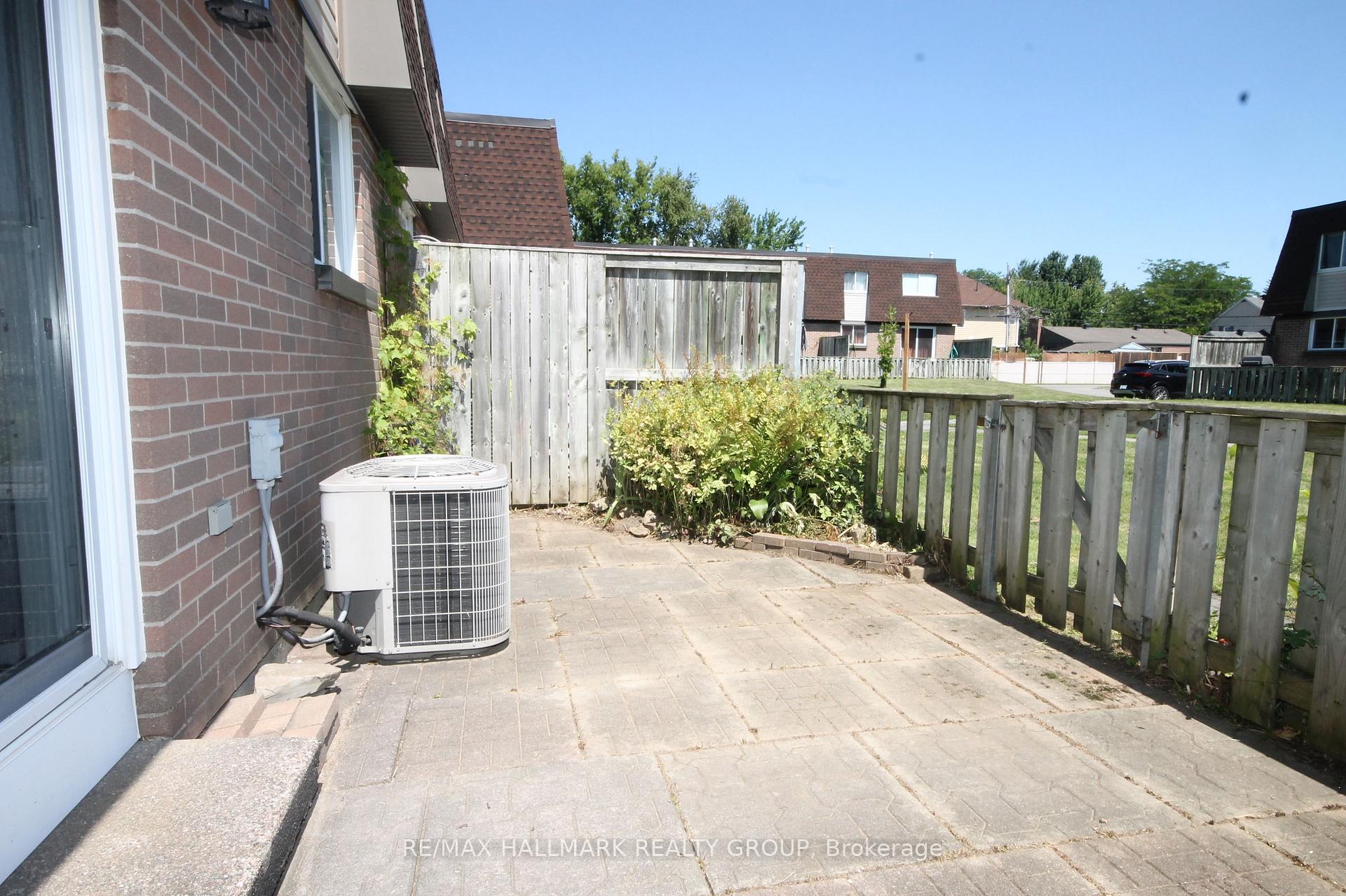 Photo 20 of 37 B Glenridge Road, Ottawa, Meadowlands/Crestview — HOMEH